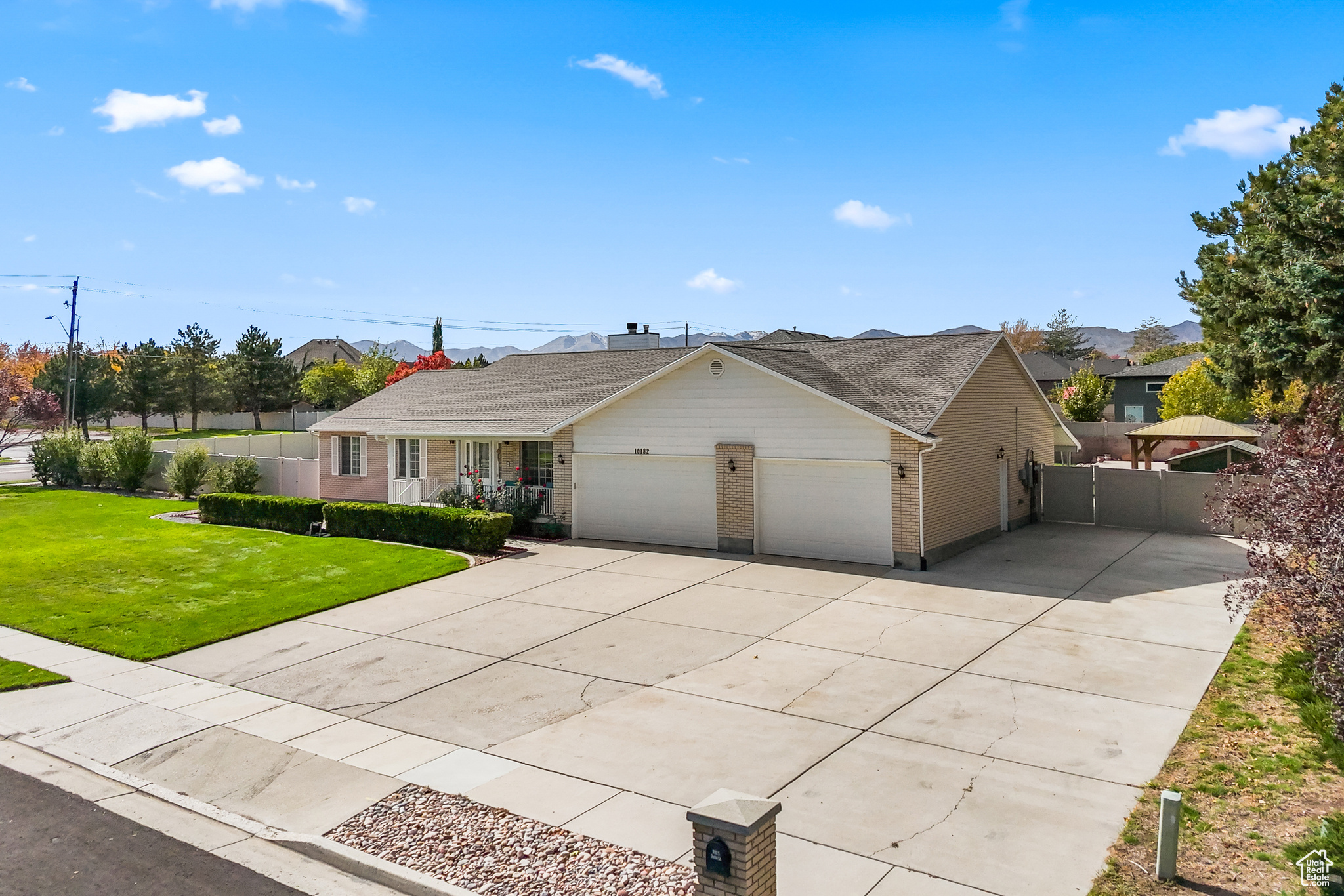 10182 S CHATTEL CIR