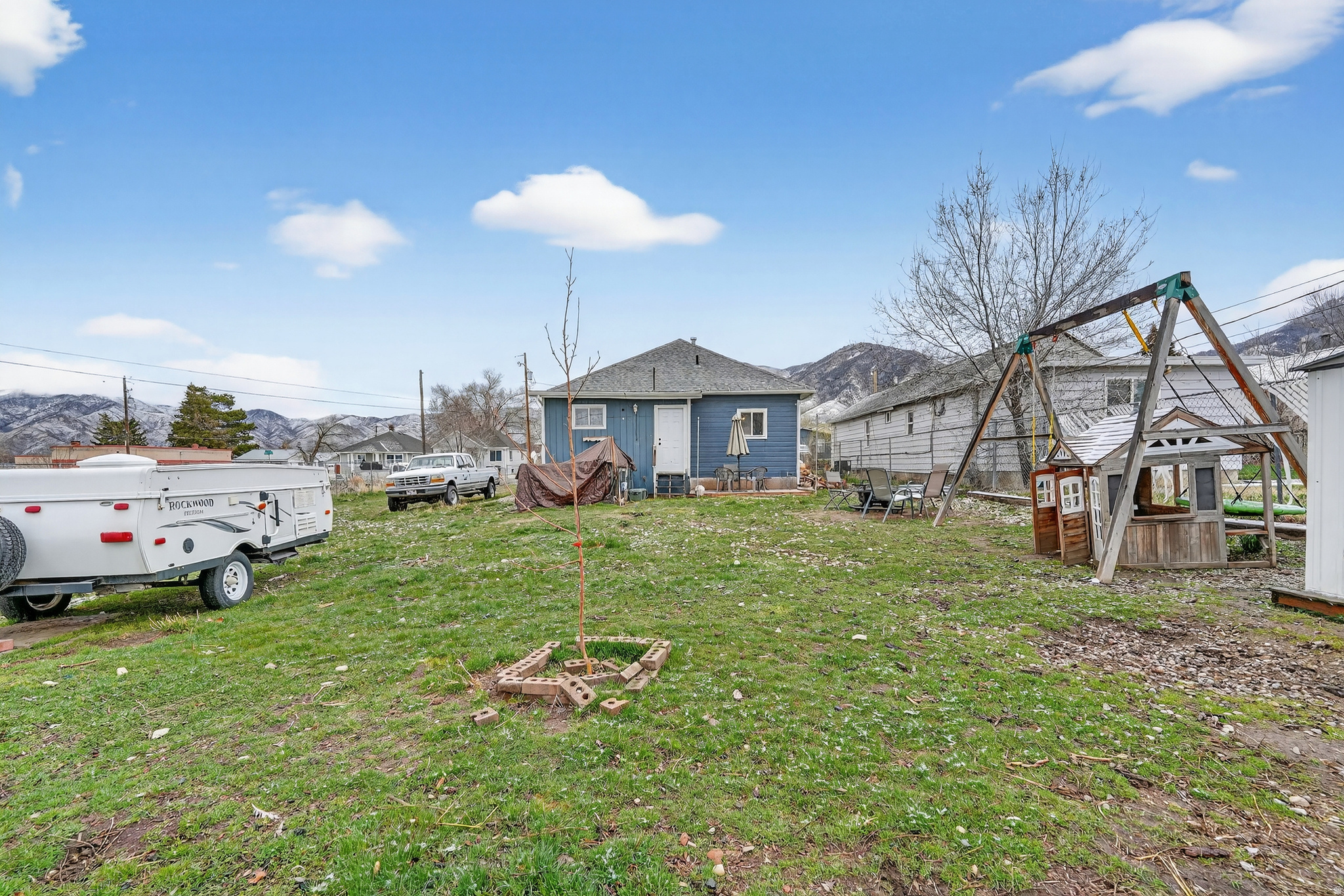 77 N 4TH ST