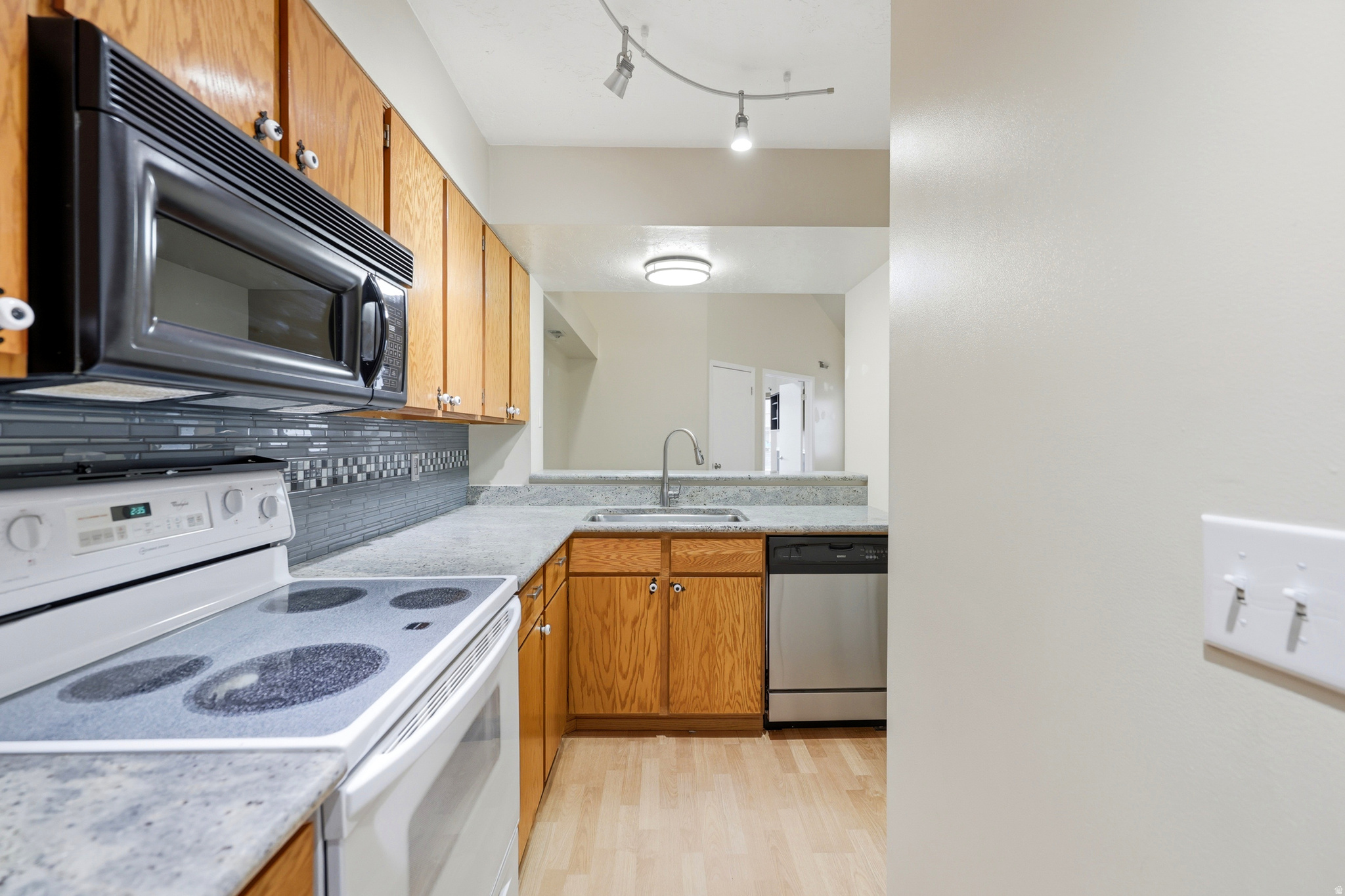 1420 W BEACON HILL DR #190