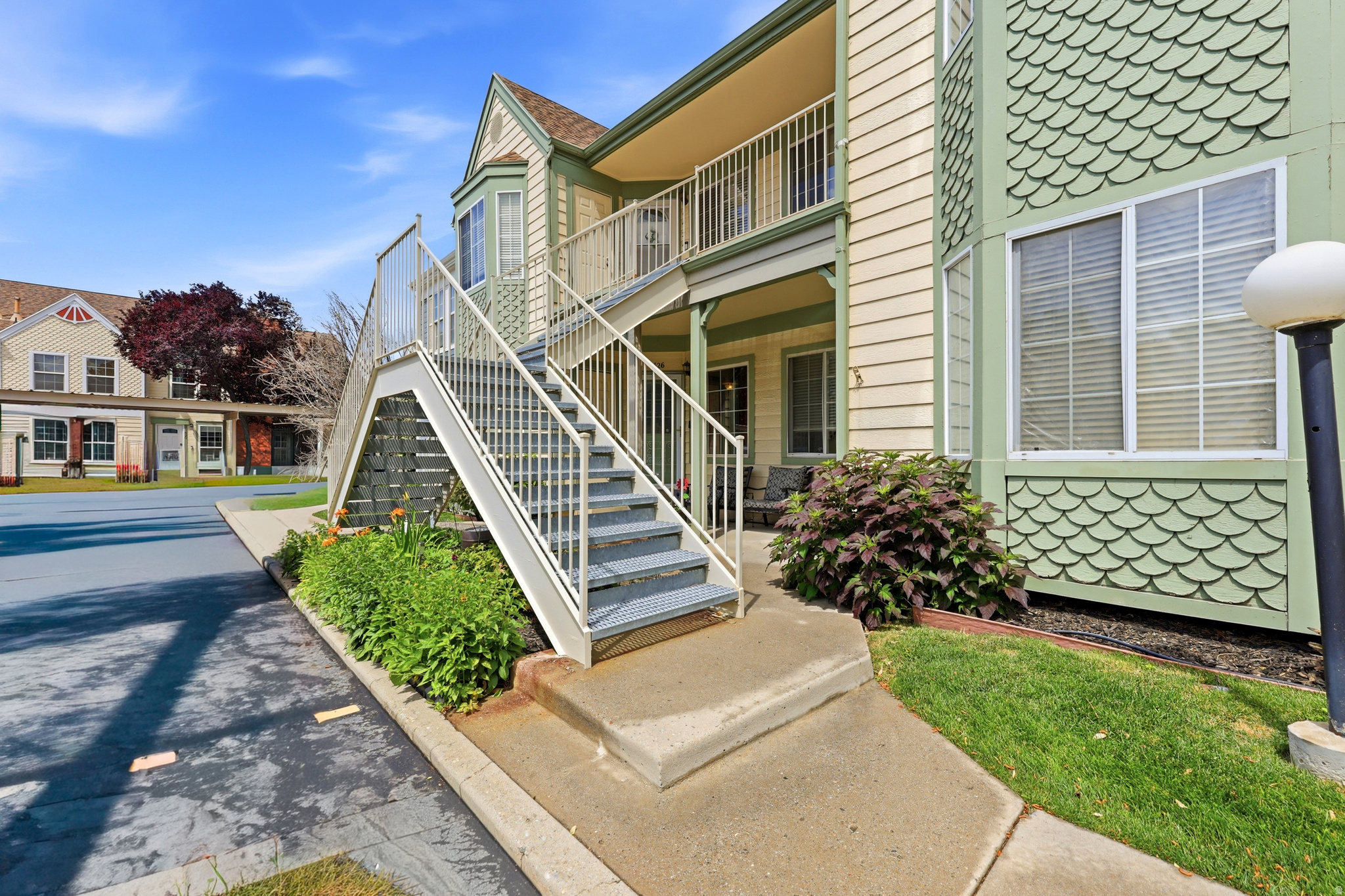 1420 W BEACON HILL DR #190