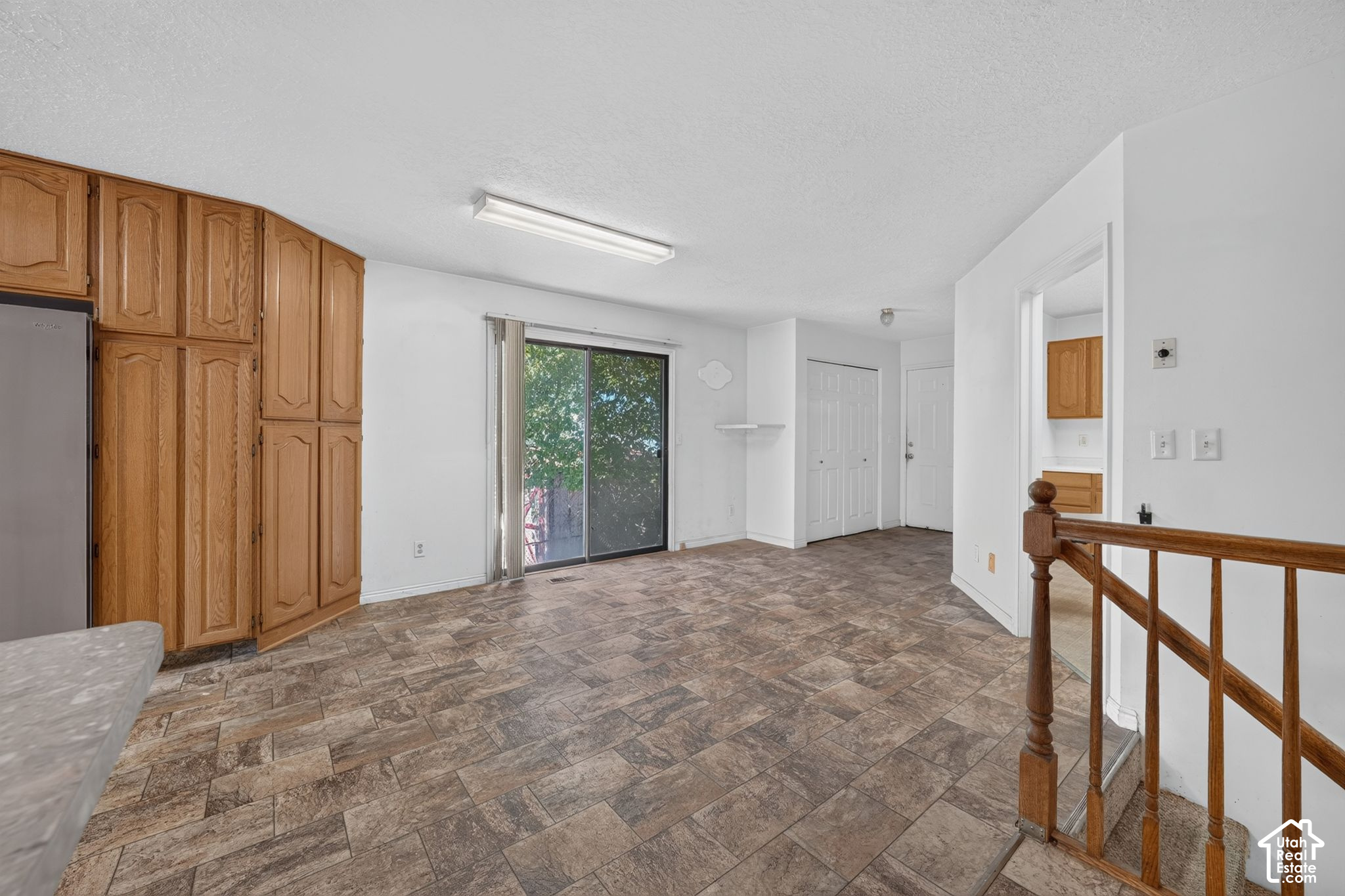600 W VINE ST