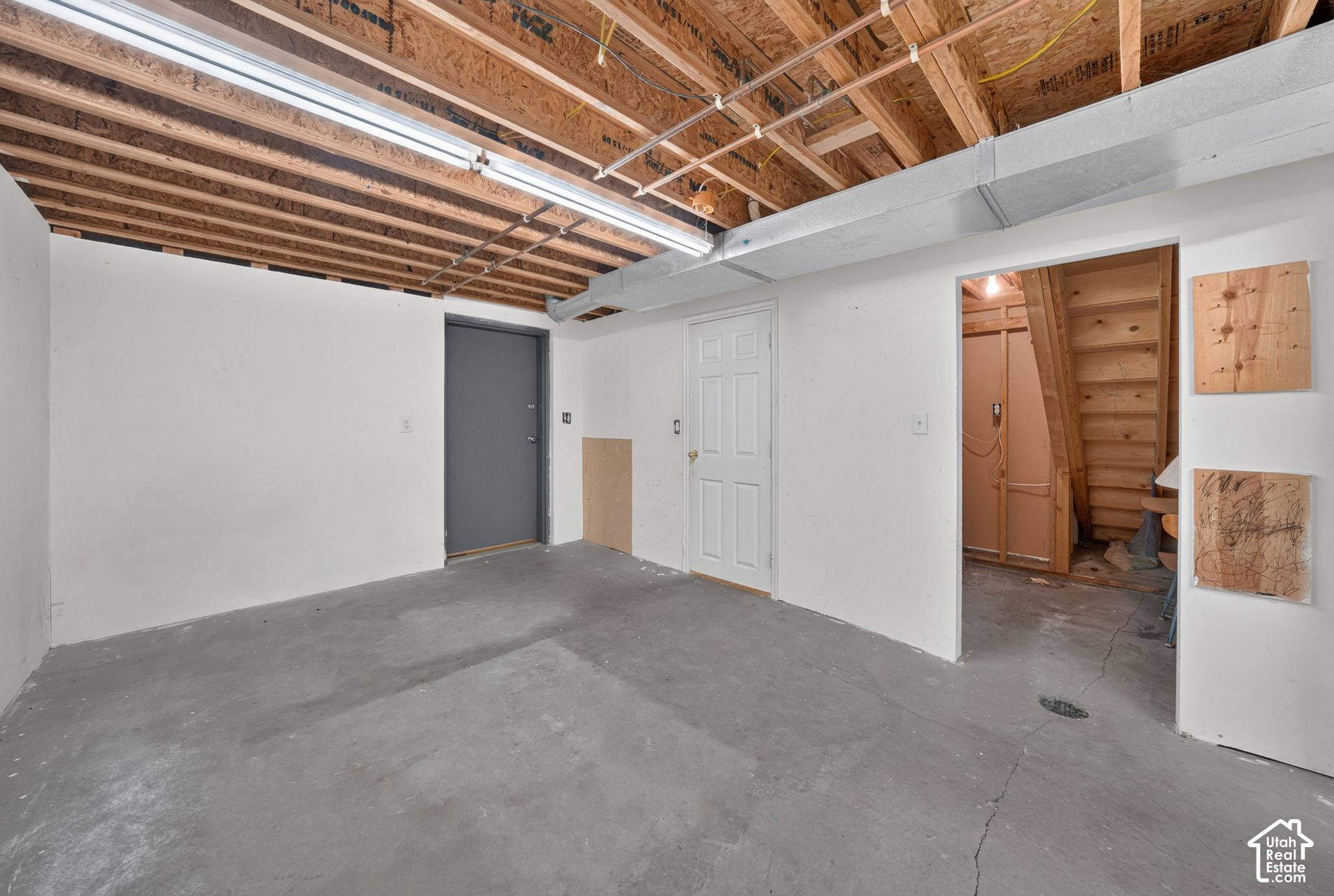 600 W VINE ST