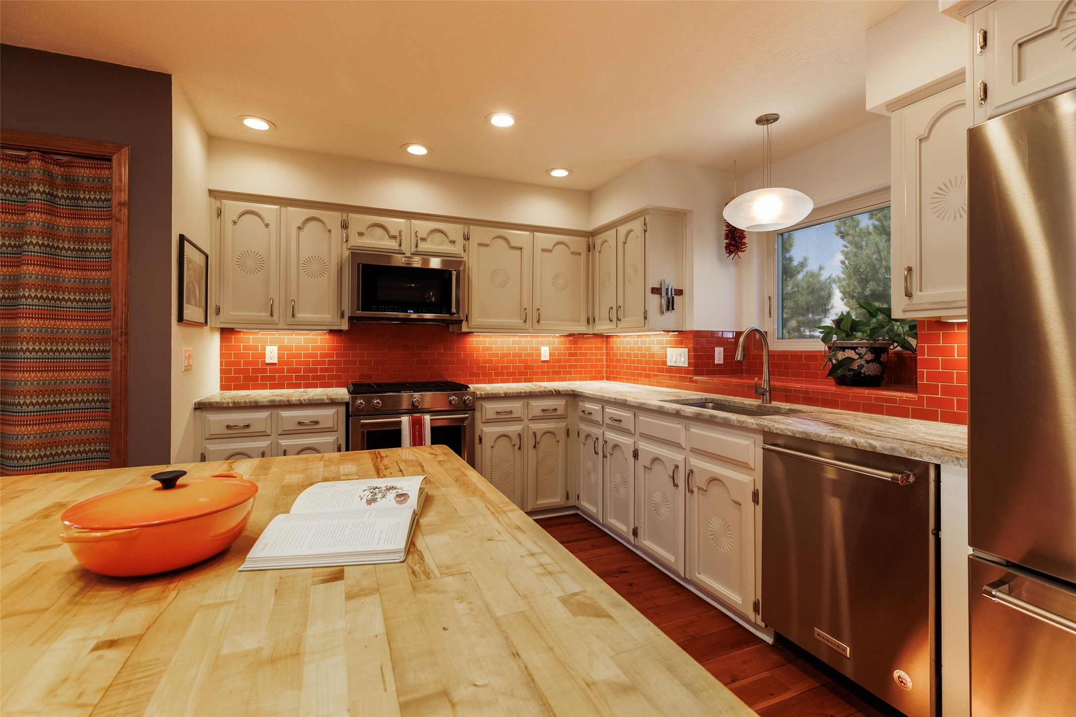 3306 Camino Cielo Vista