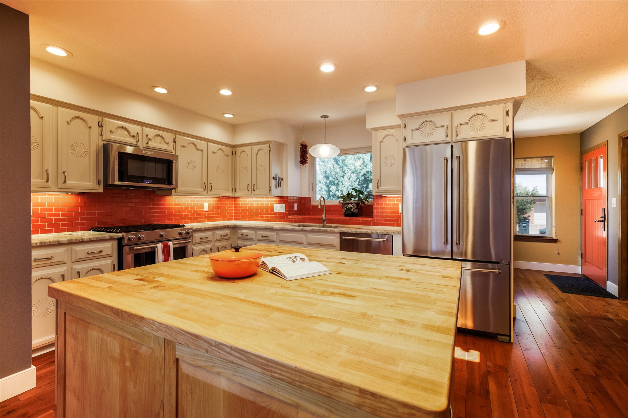 3306 Camino Cielo Vista