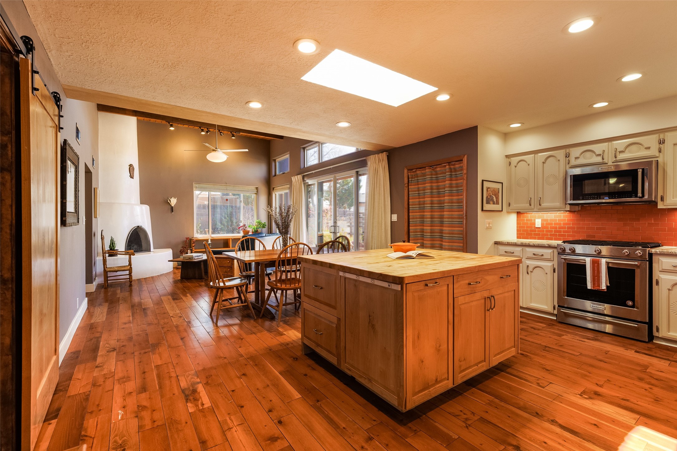 3306 Camino Cielo Vista