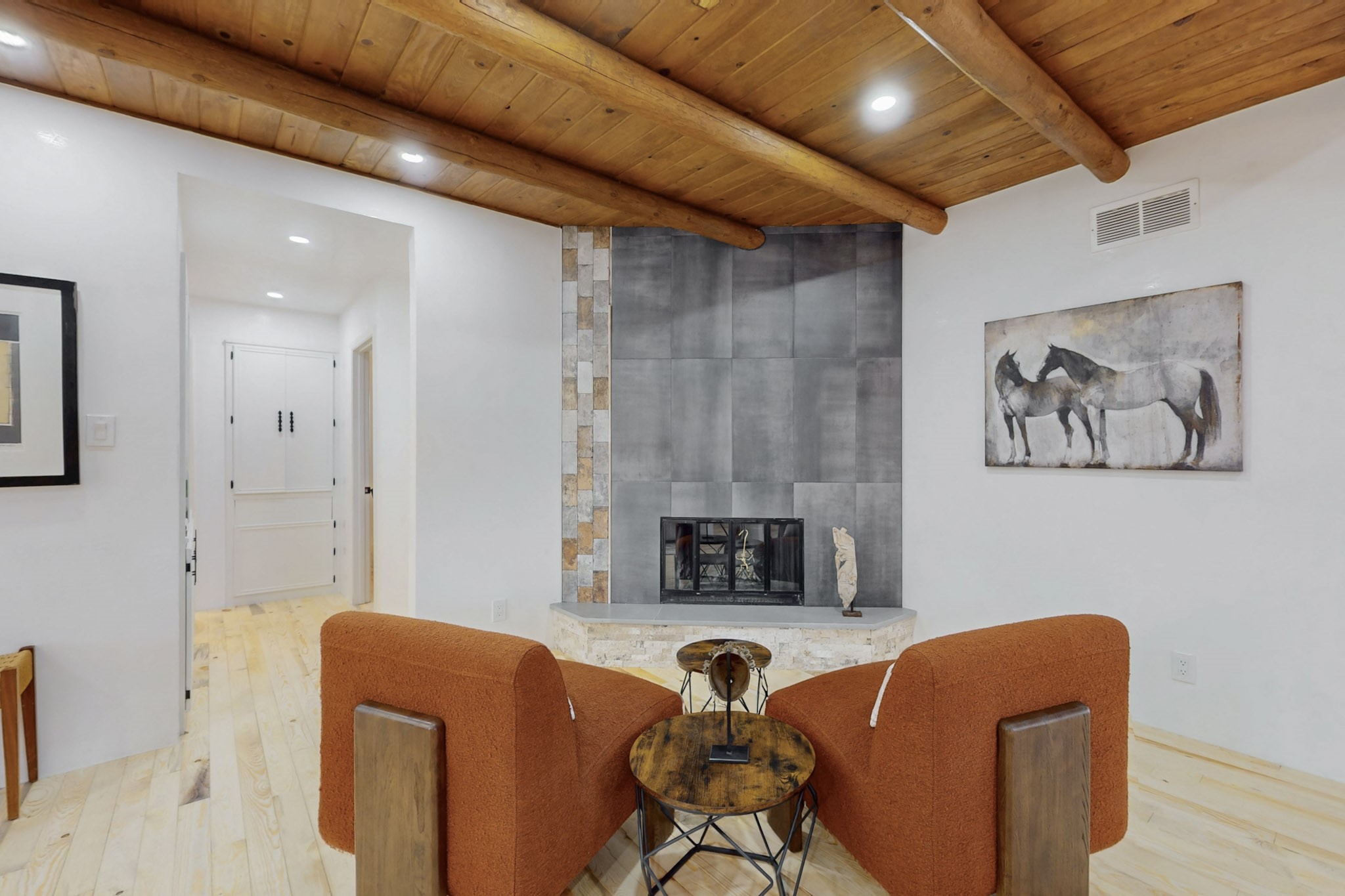 2530 Calle Delfino