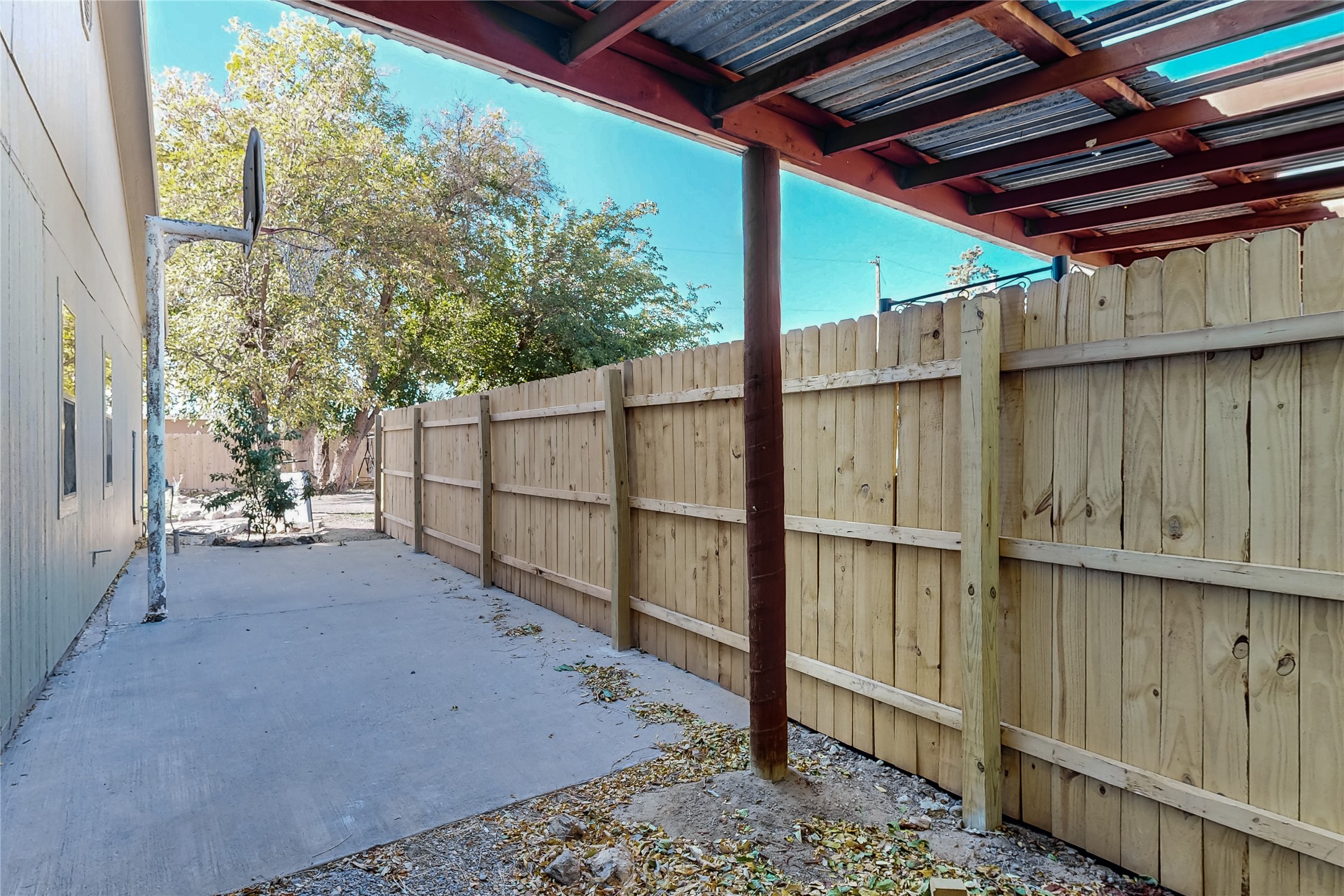 428 S Camino Del Pueblo