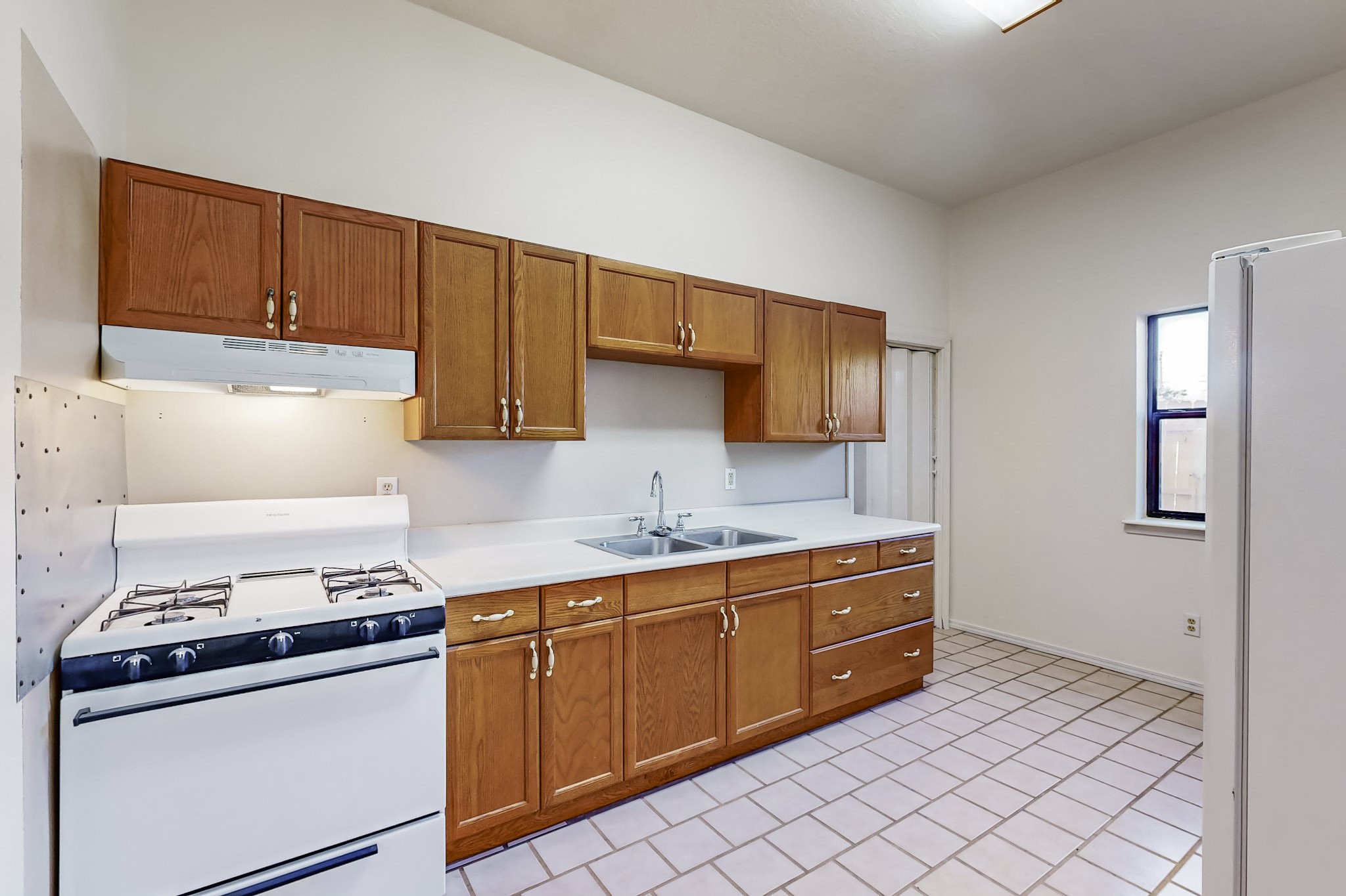 428 S Camino Del Pueblo