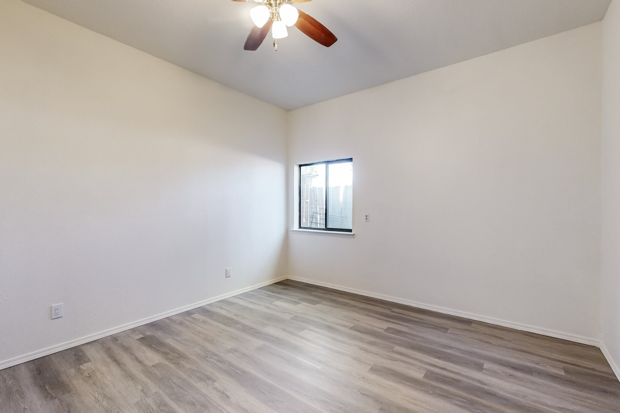 428 S Camino Del Pueblo