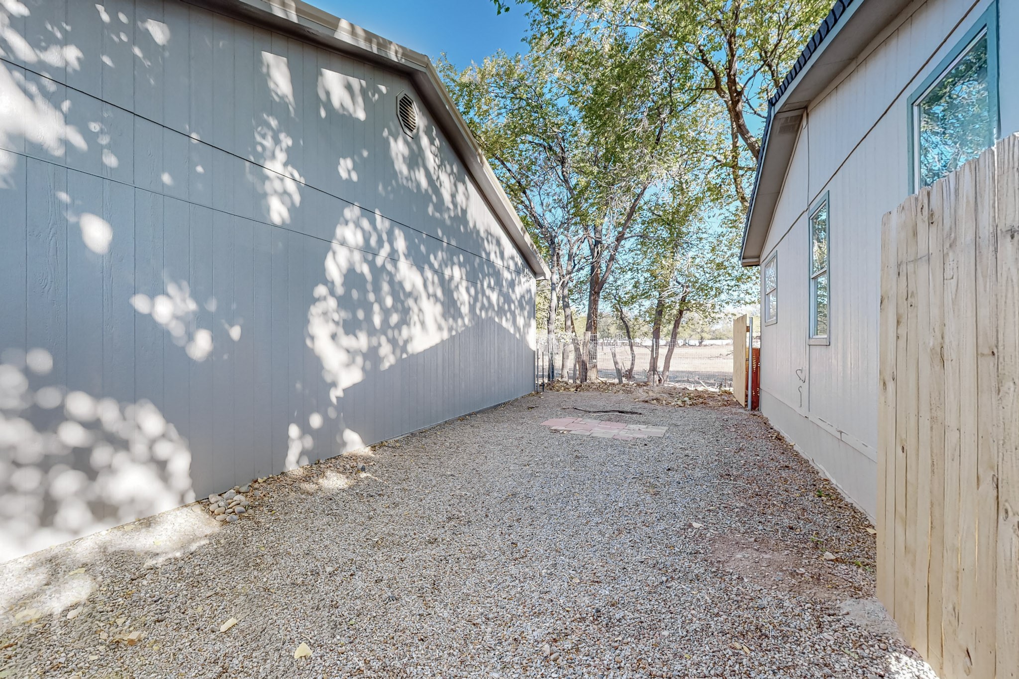 428 S Camino Del Pueblo