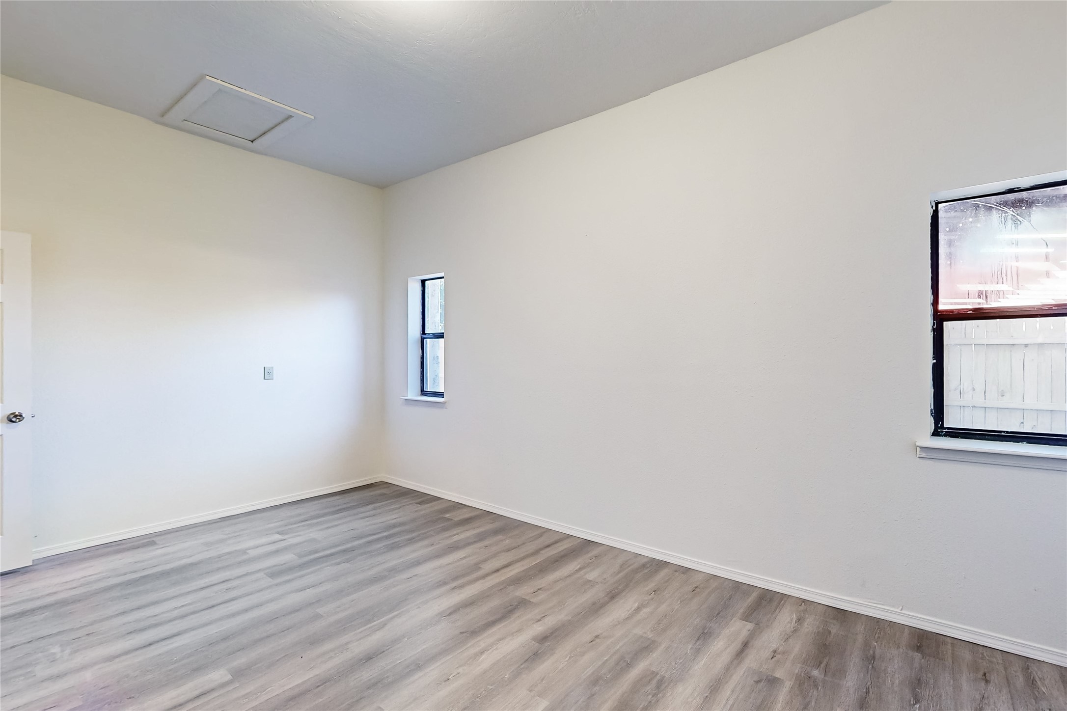 428 S Camino Del Pueblo