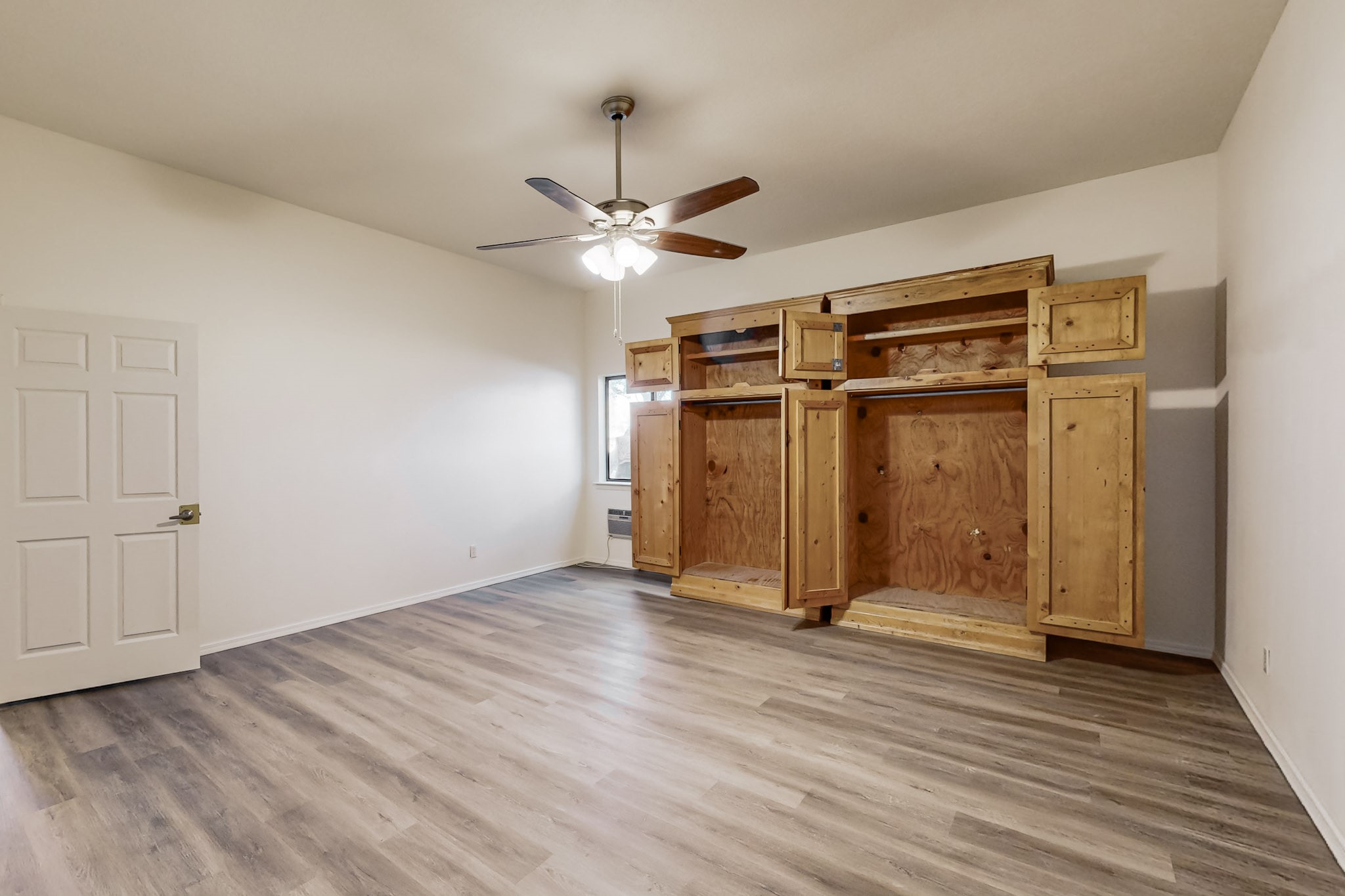 428 S Camino Del Pueblo