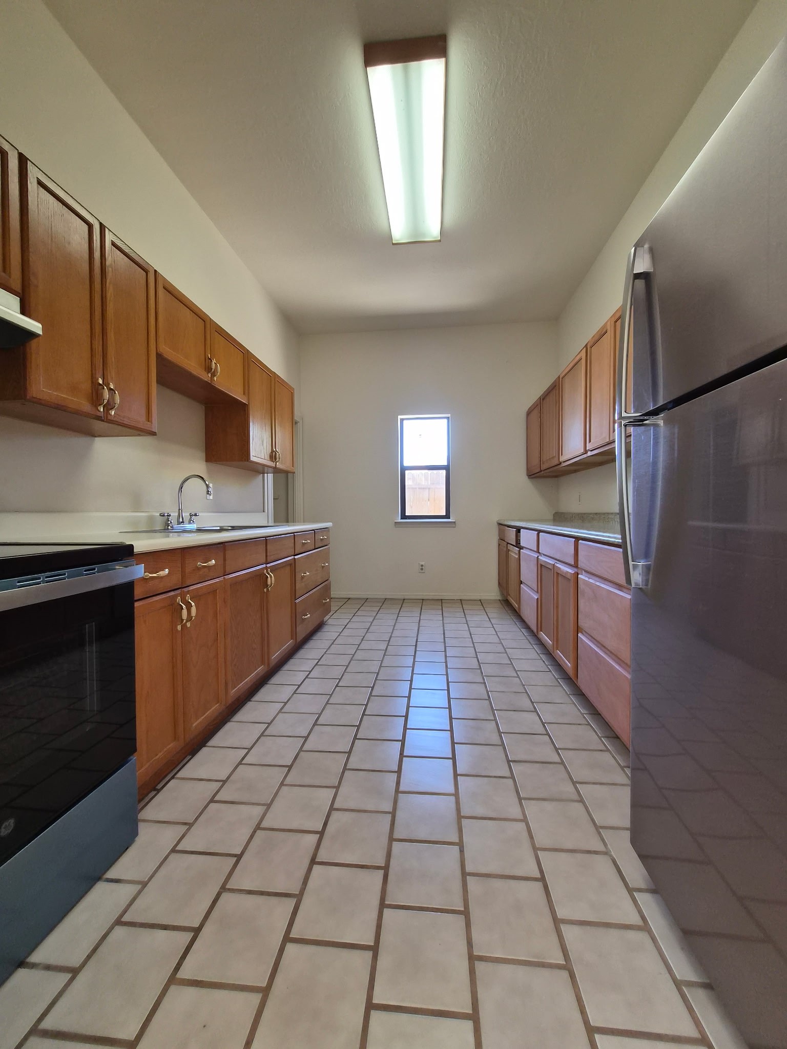 428 S Camino Del Pueblo