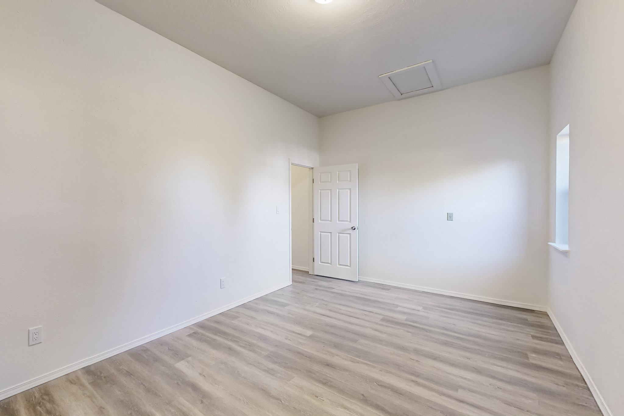 428 S Camino Del Pueblo