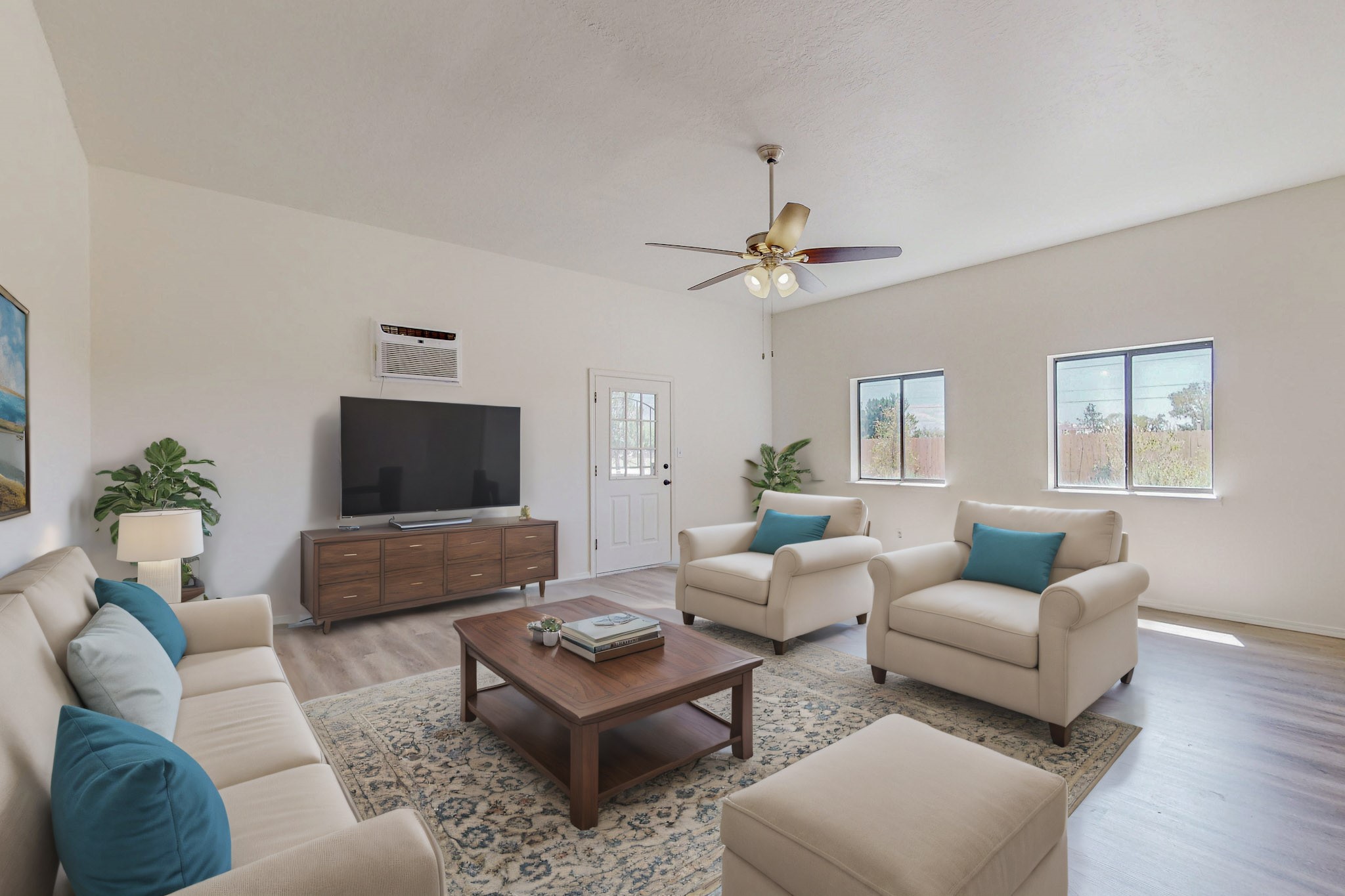 428 S Camino Del Pueblo