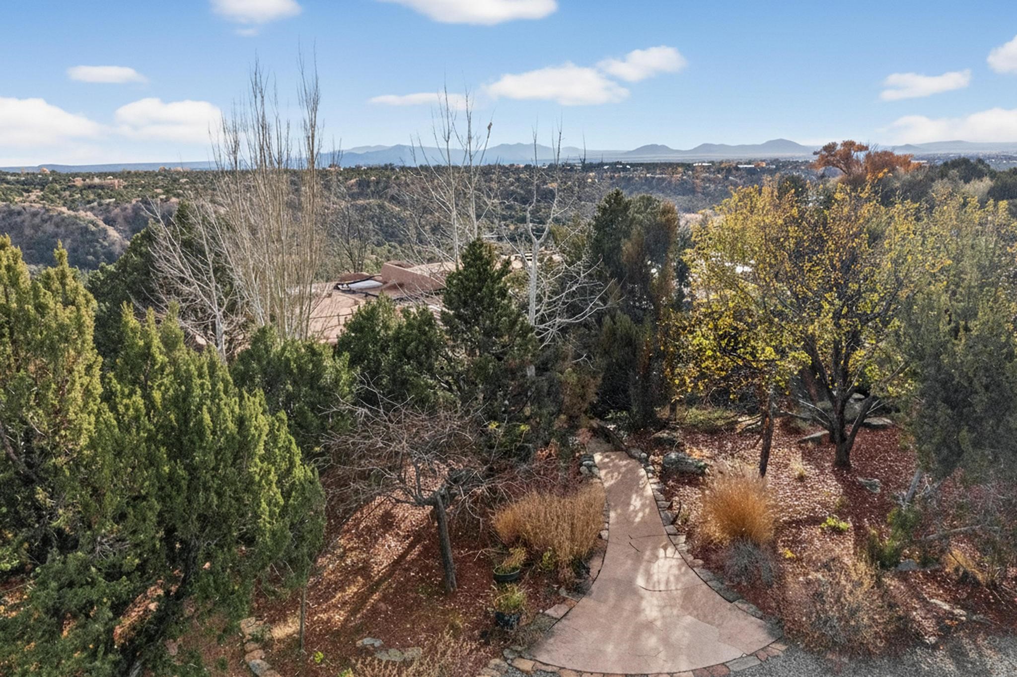 24 W Old Agua Fria