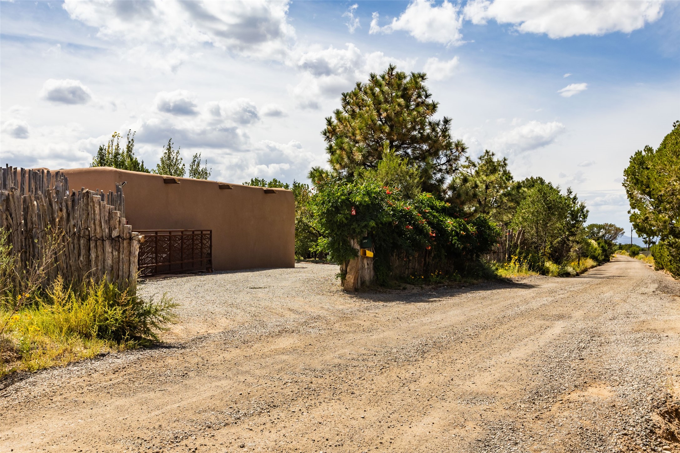 24 W Old Agua Fria