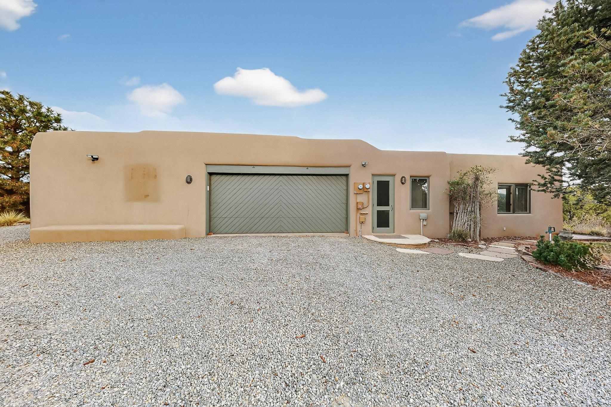 24 W Old Agua Fria