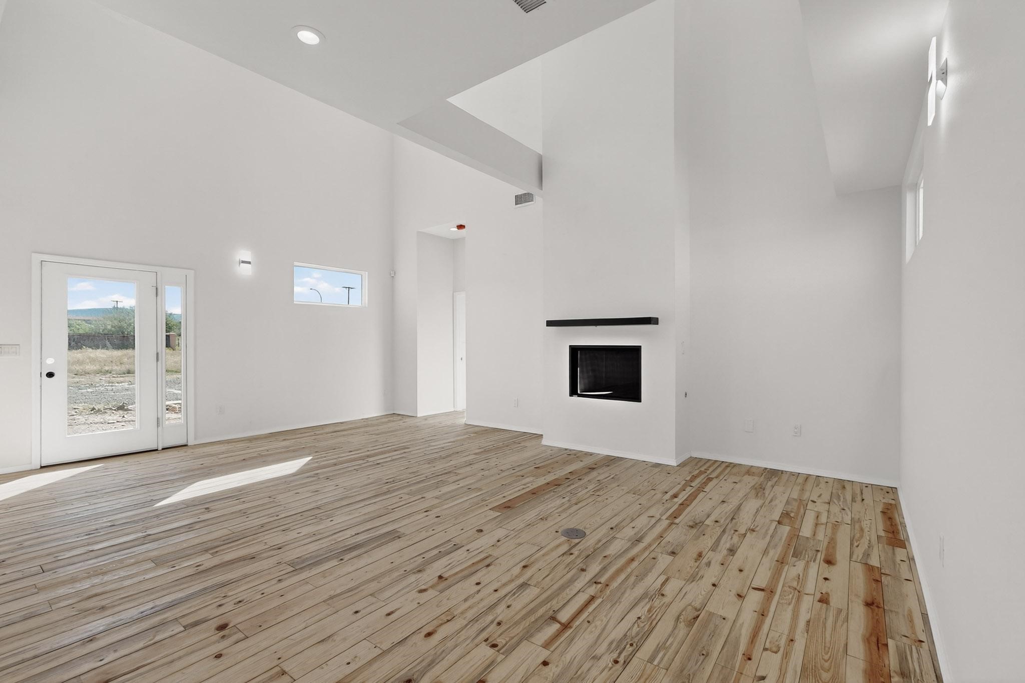 2804 Camino Mendoza