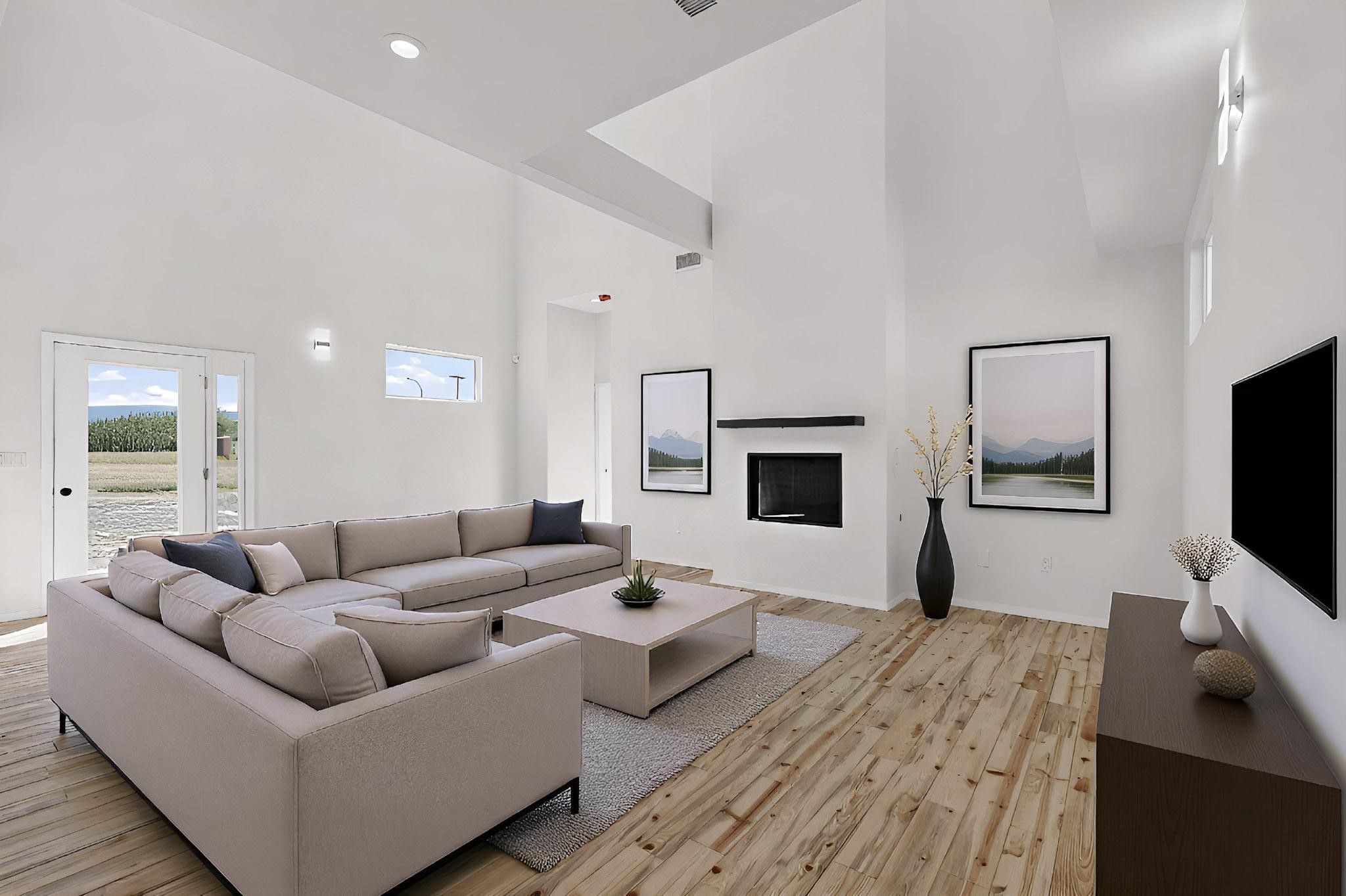 2804 Camino Mendoza
