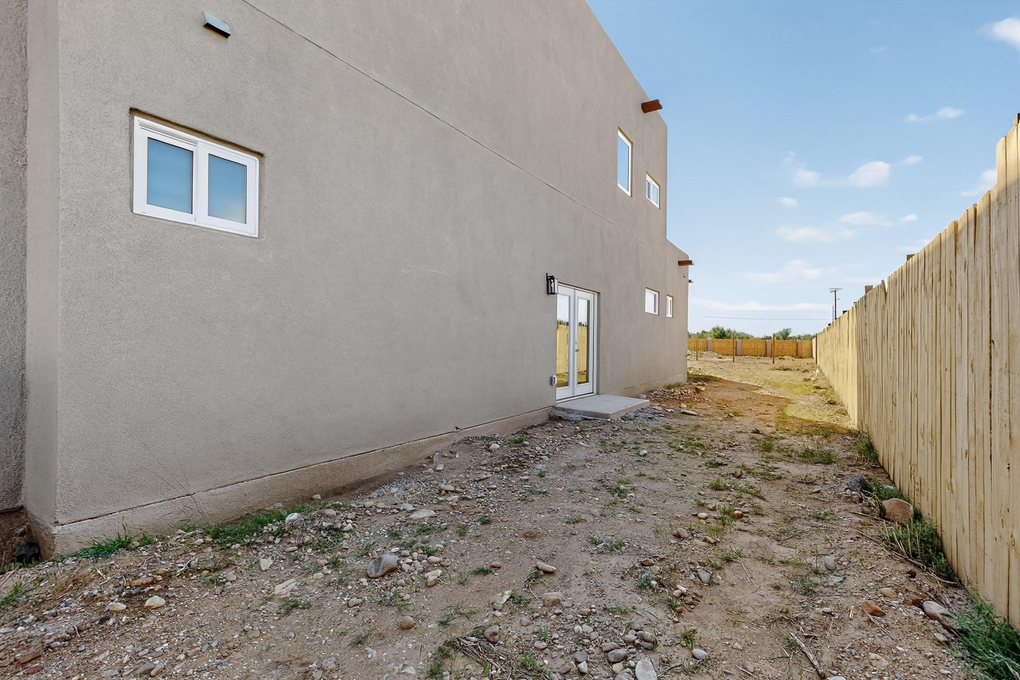 2804 Camino Mendoza