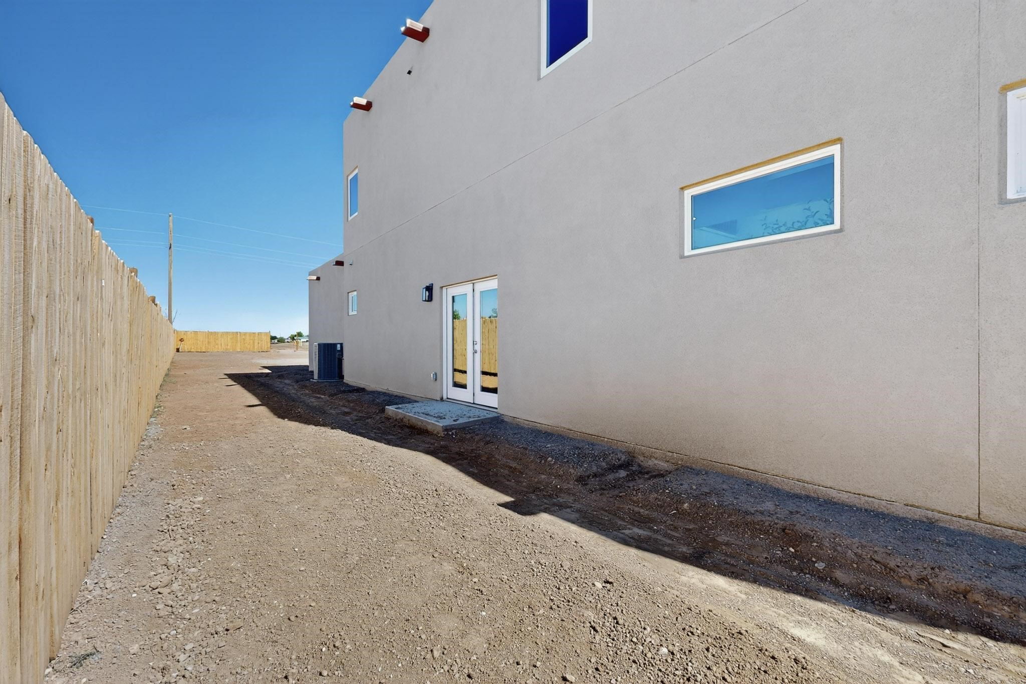 2804 Camino Mendoza
