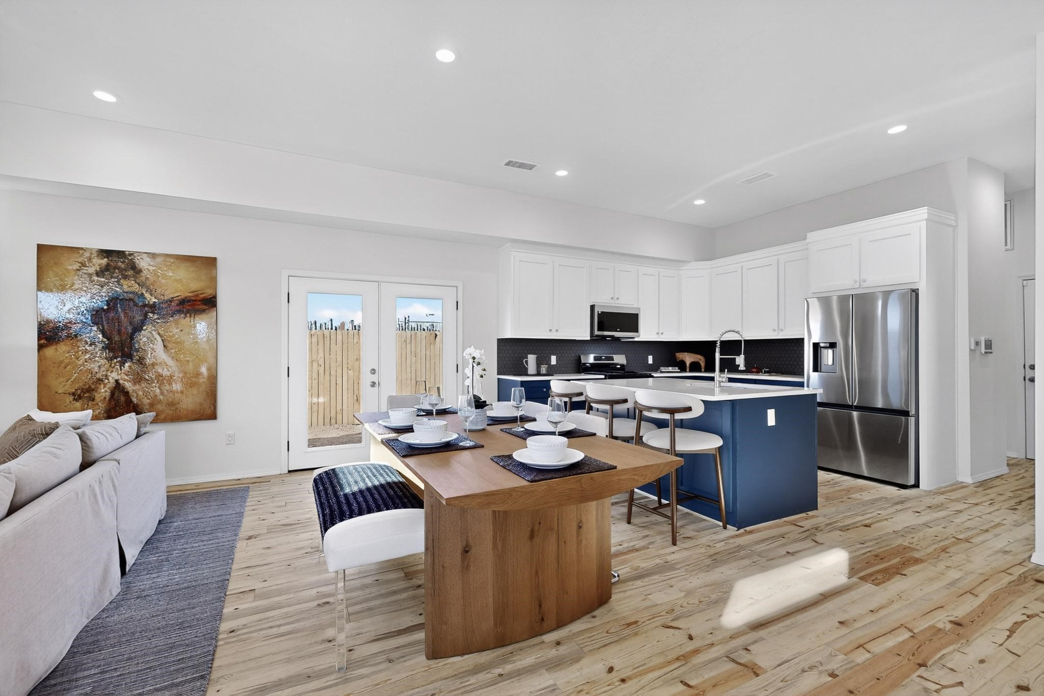 2804 Camino Mendoza