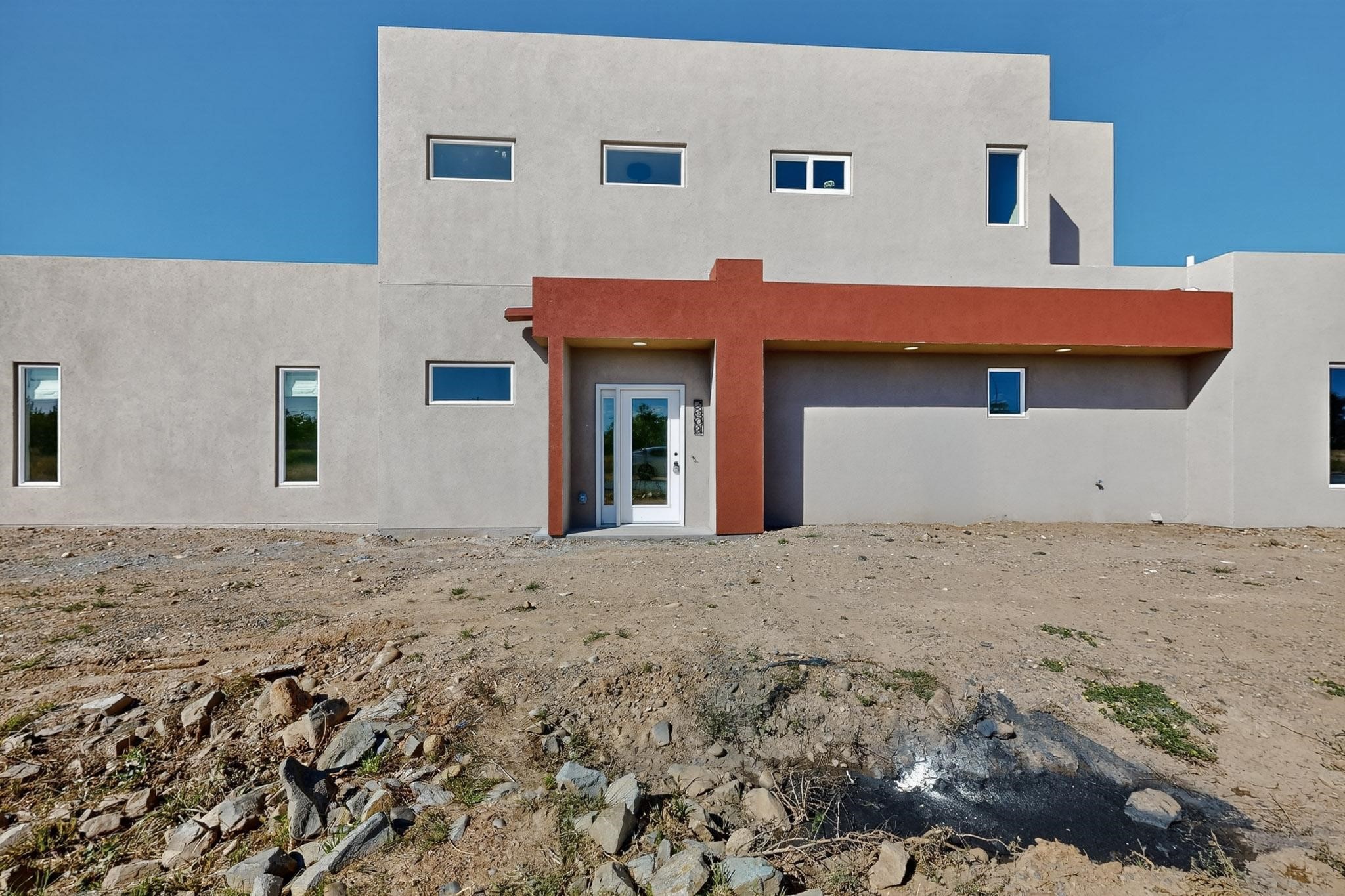 2804 Camino Mendoza