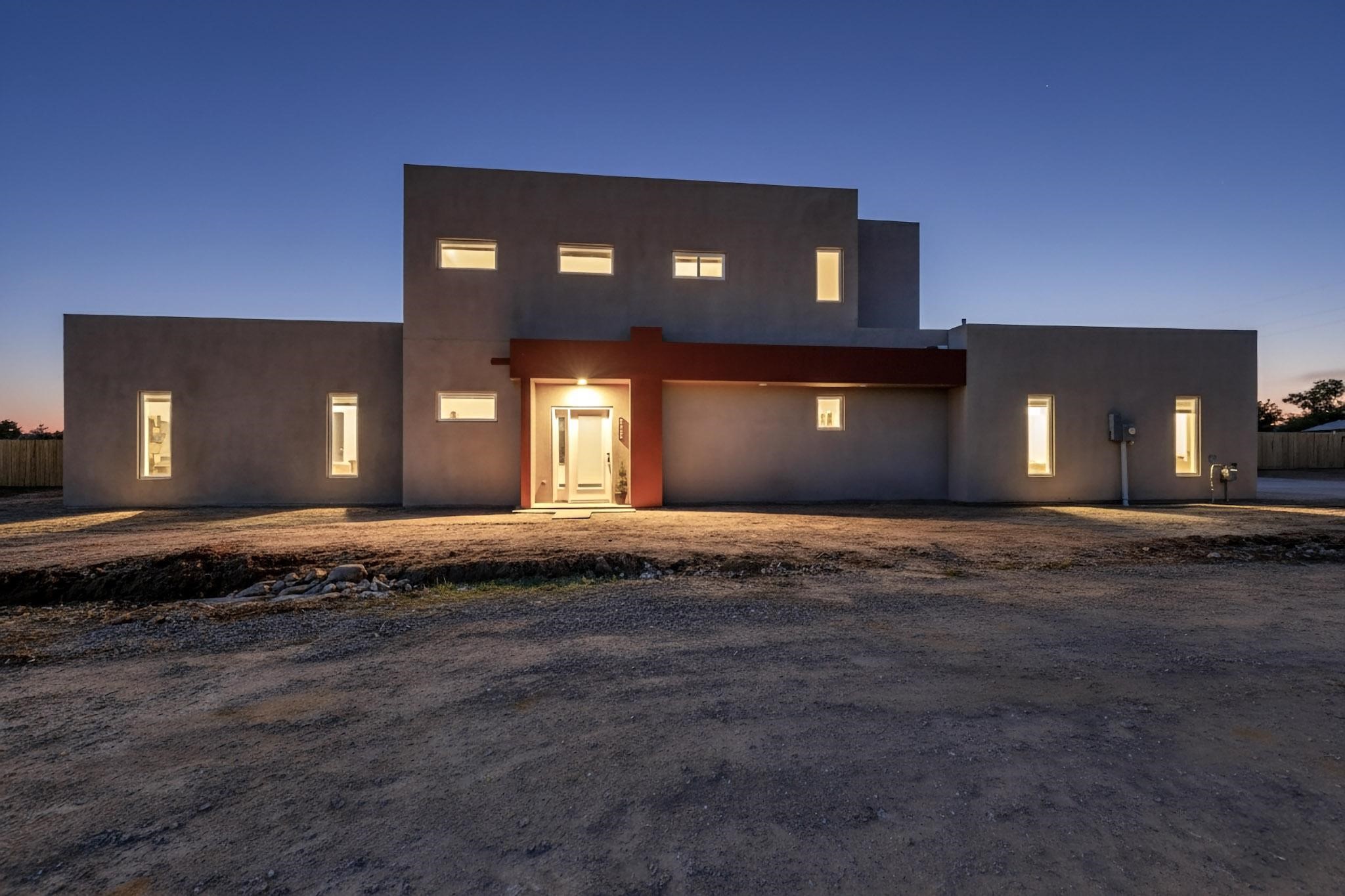 2804 Camino Mendoza