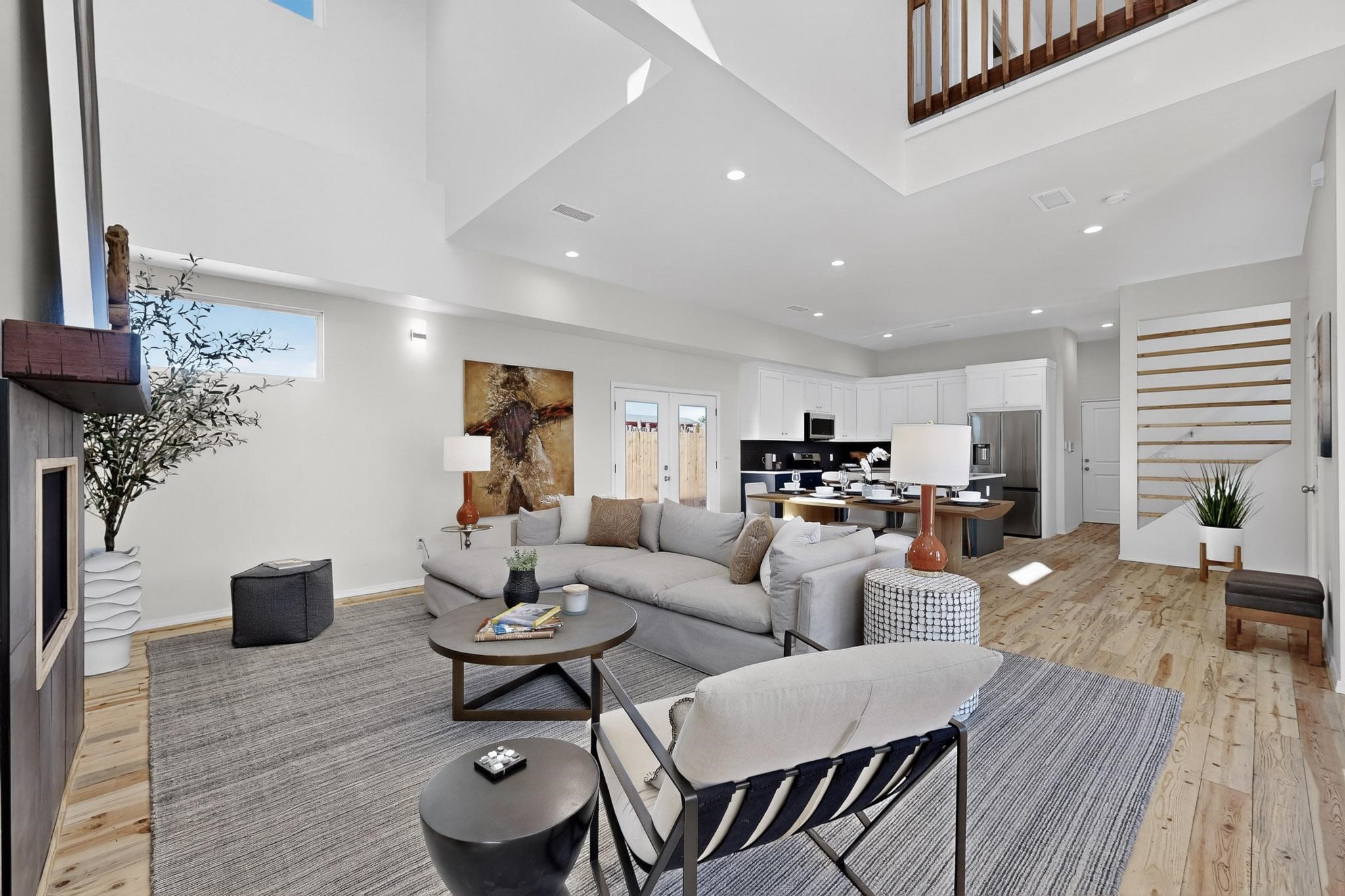 2804 Camino Mendoza