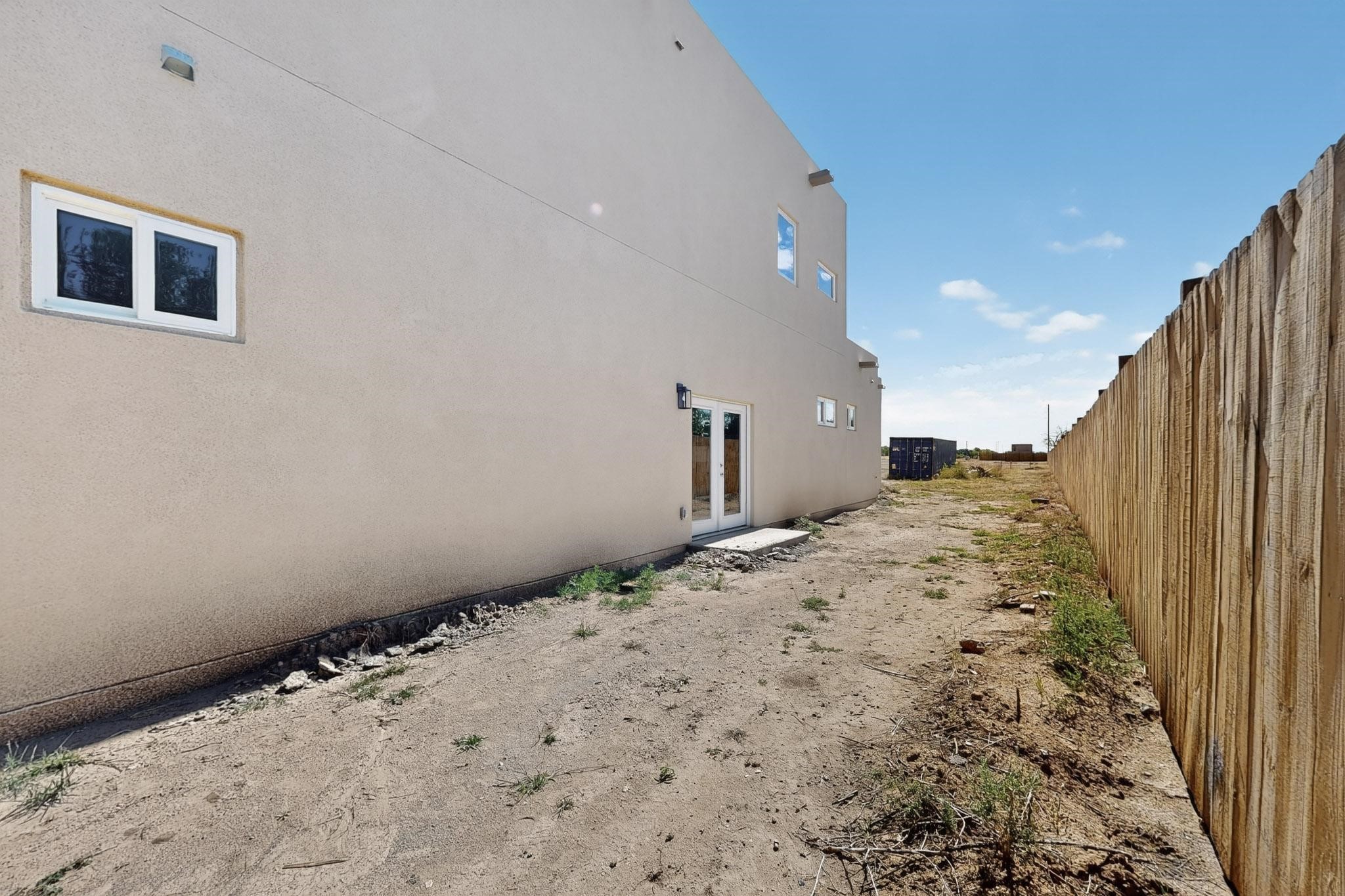 2822 Camino Mendoza