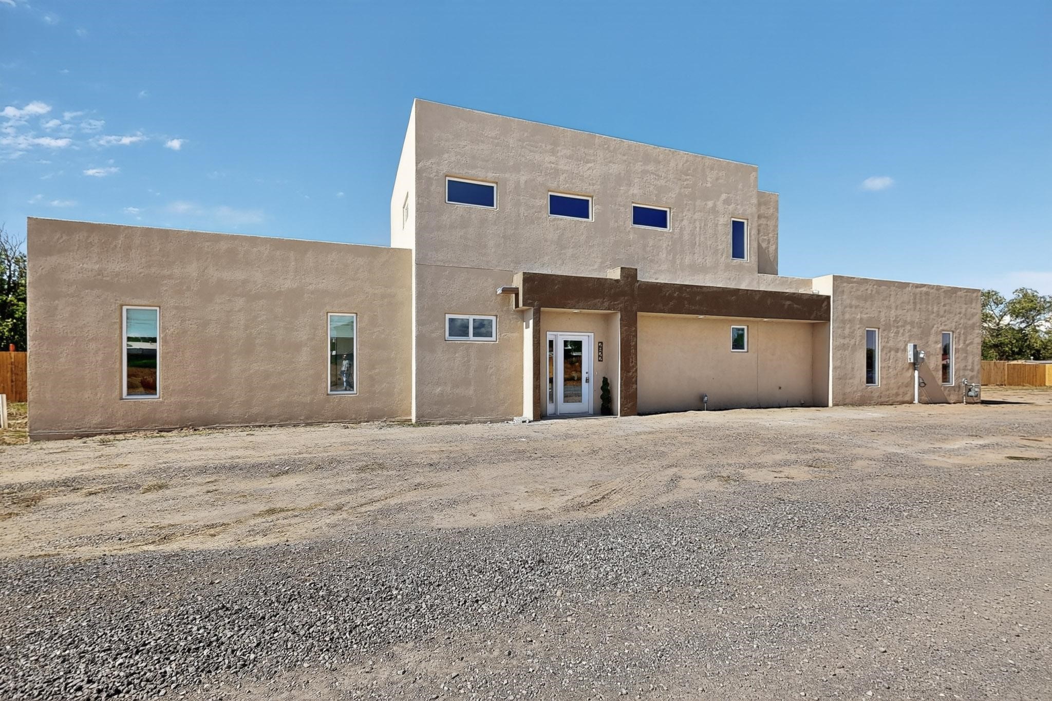 2822 Camino Mendoza