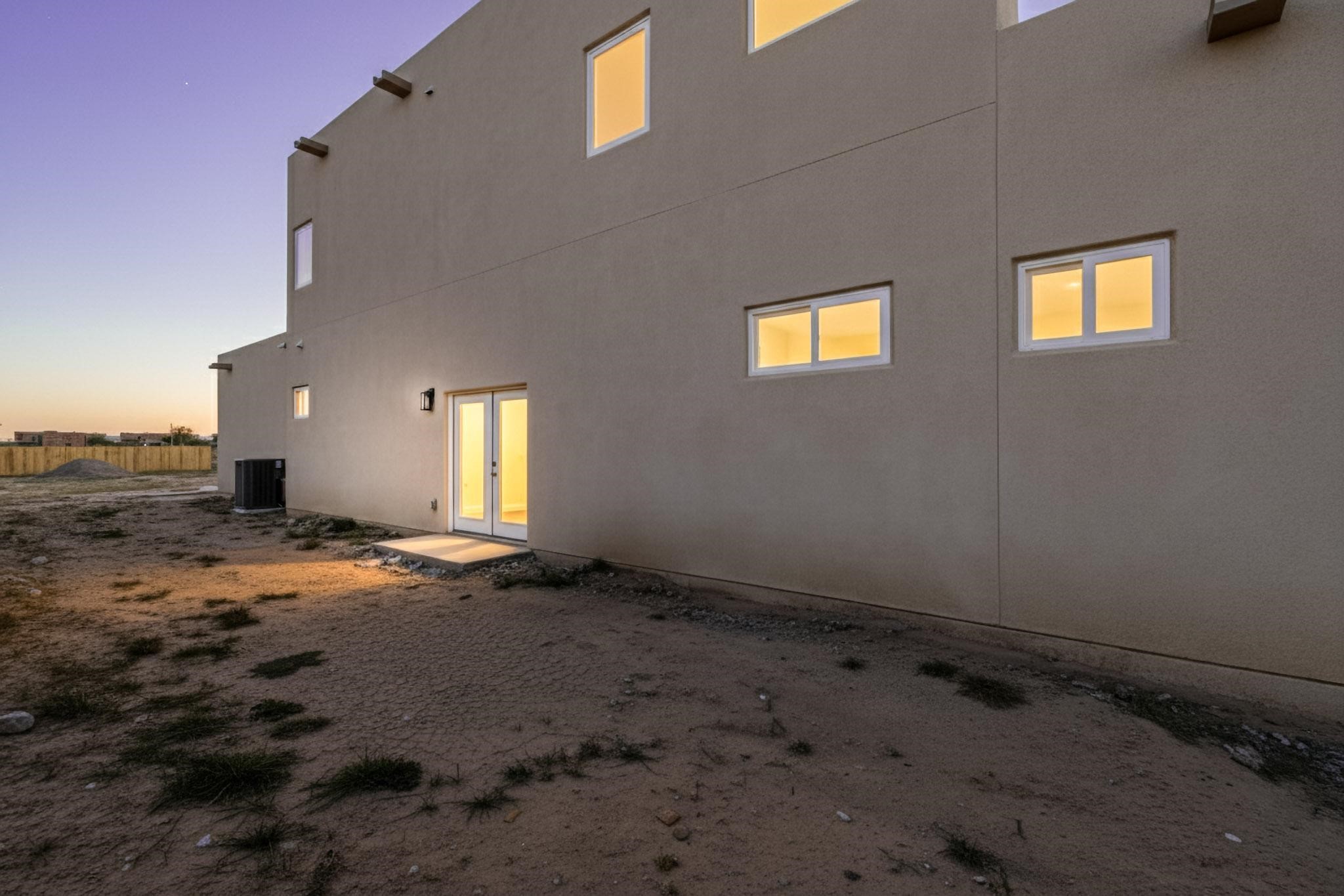 2822 Camino Mendoza