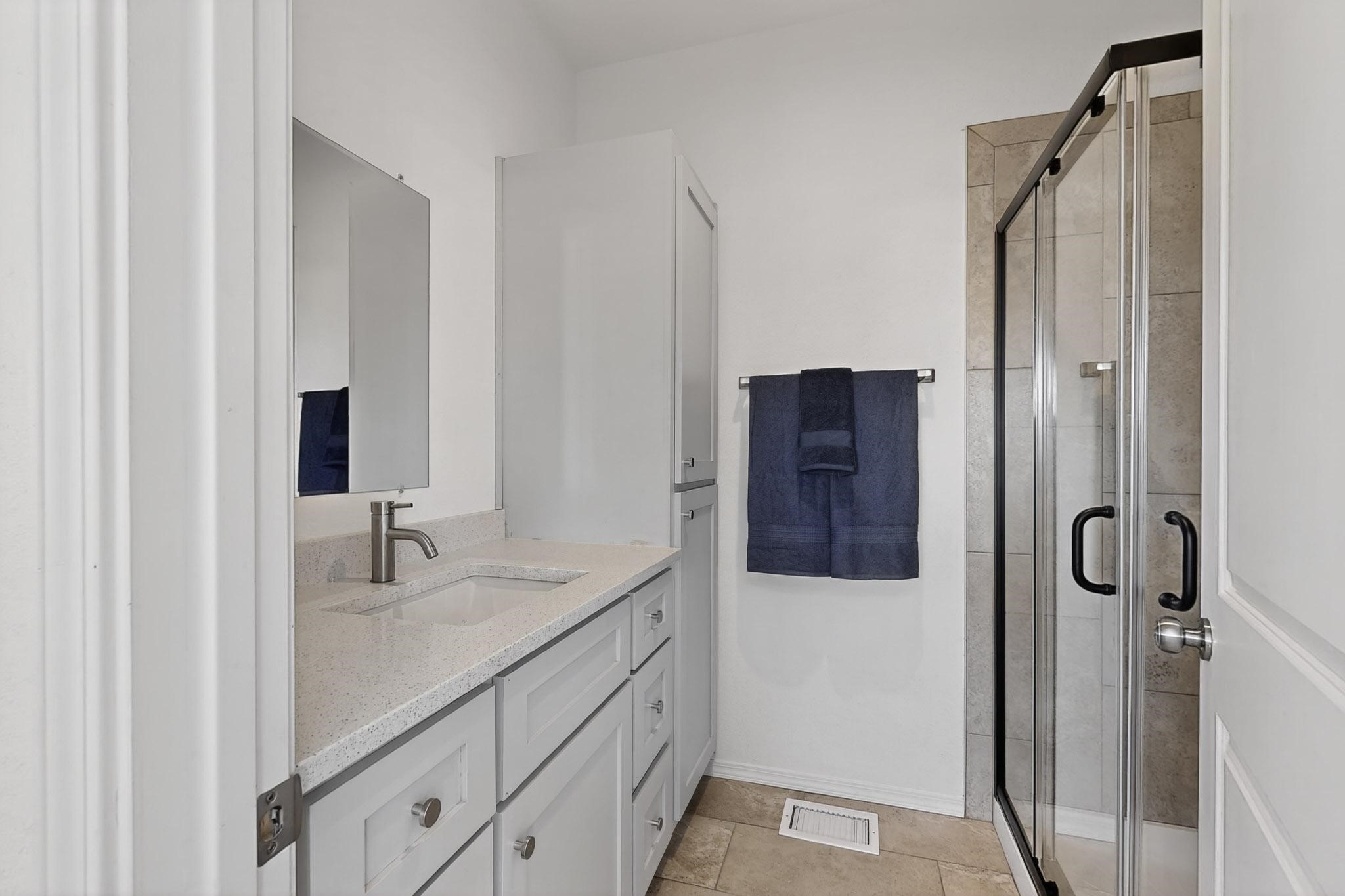 2822 Camino Mendoza
