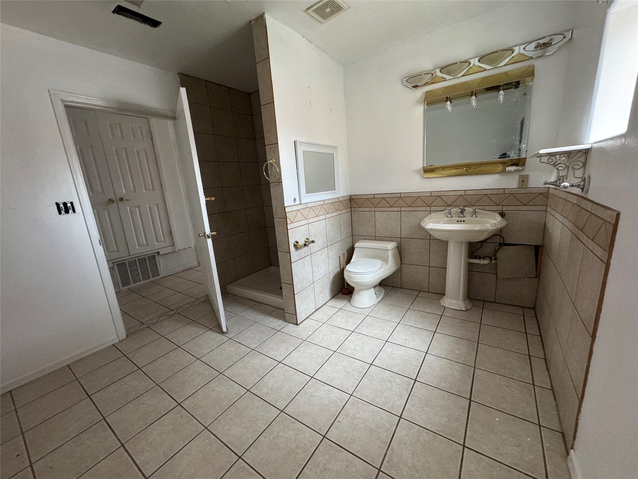 1901 Arroyo De Las Cruces