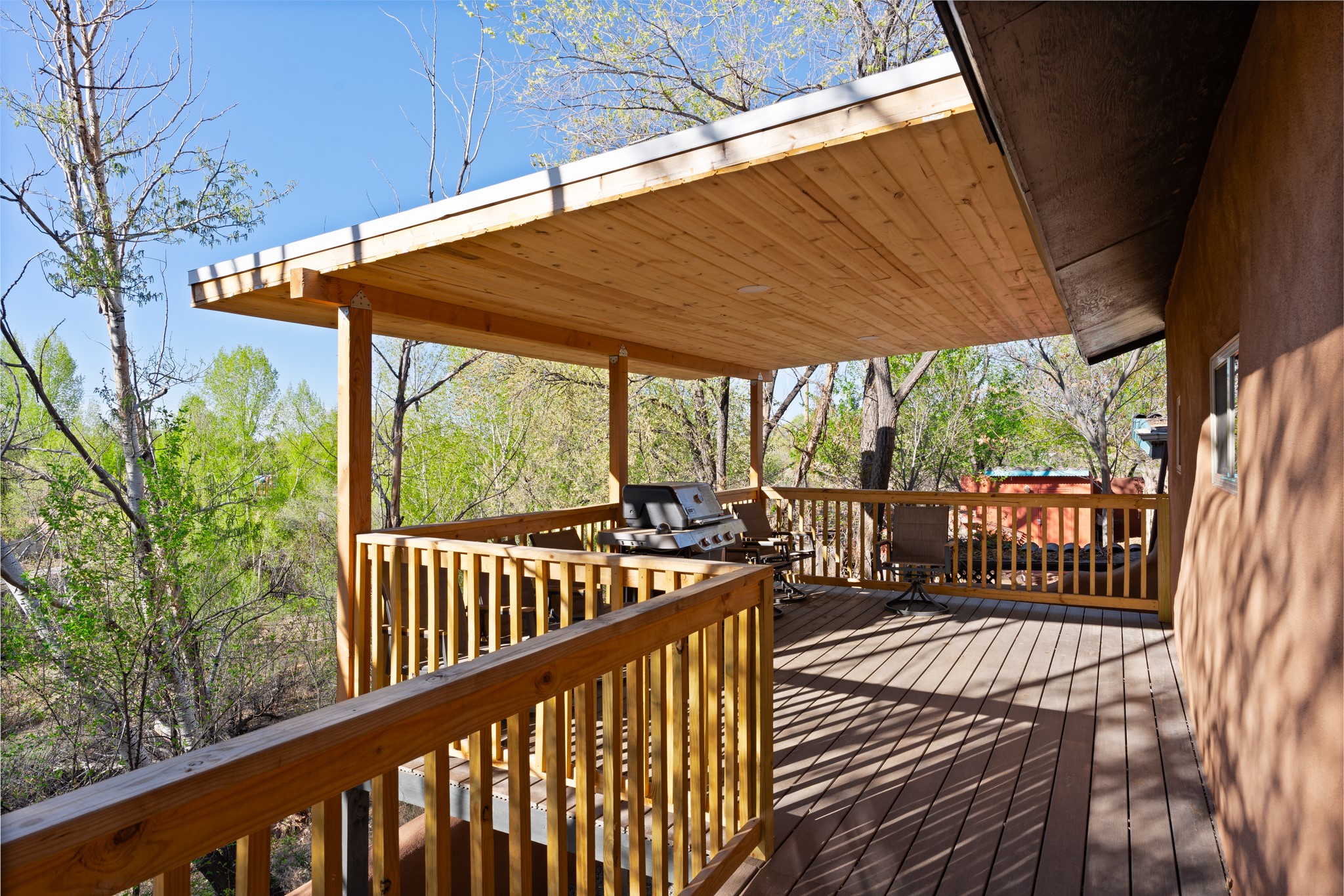 1614 W Alameda Street