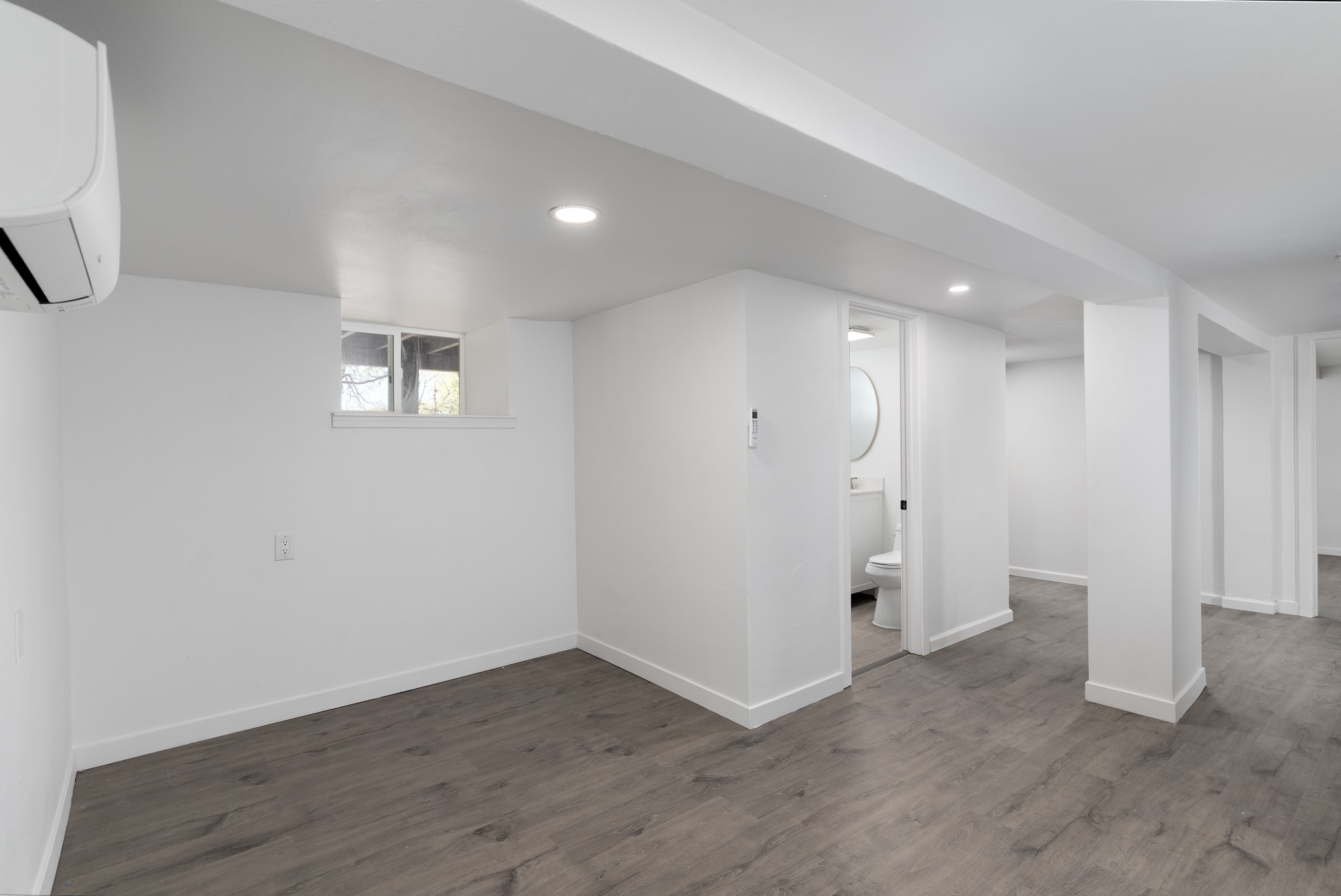 1614 W Alameda Street