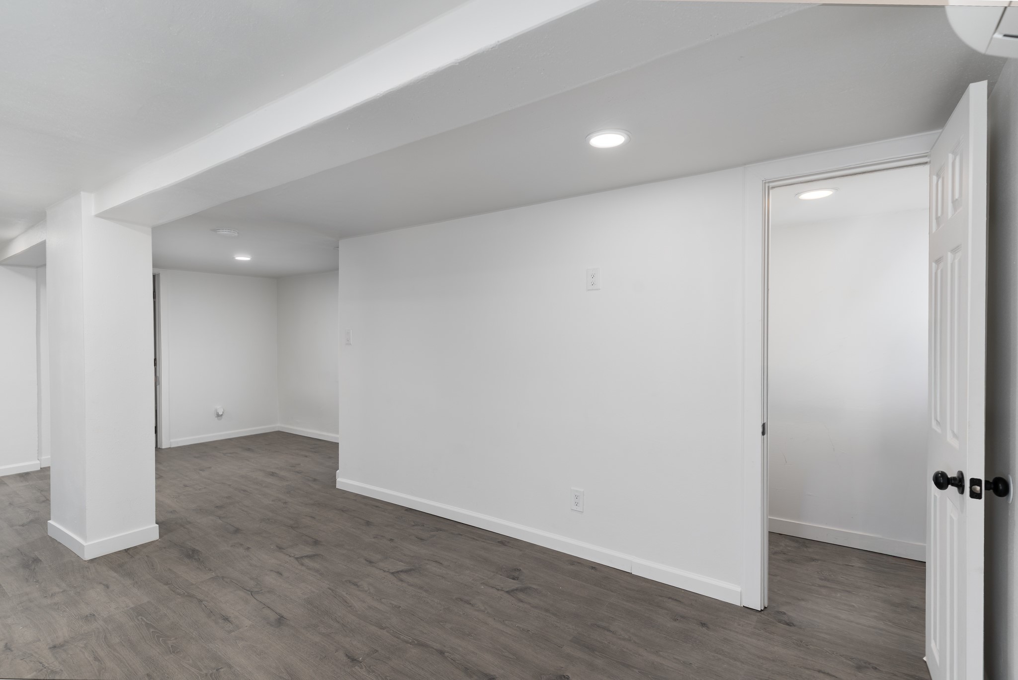 1614 W Alameda Street