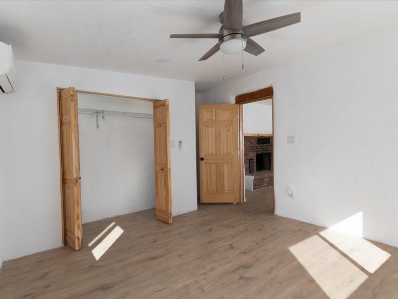 1614 W Alameda Street