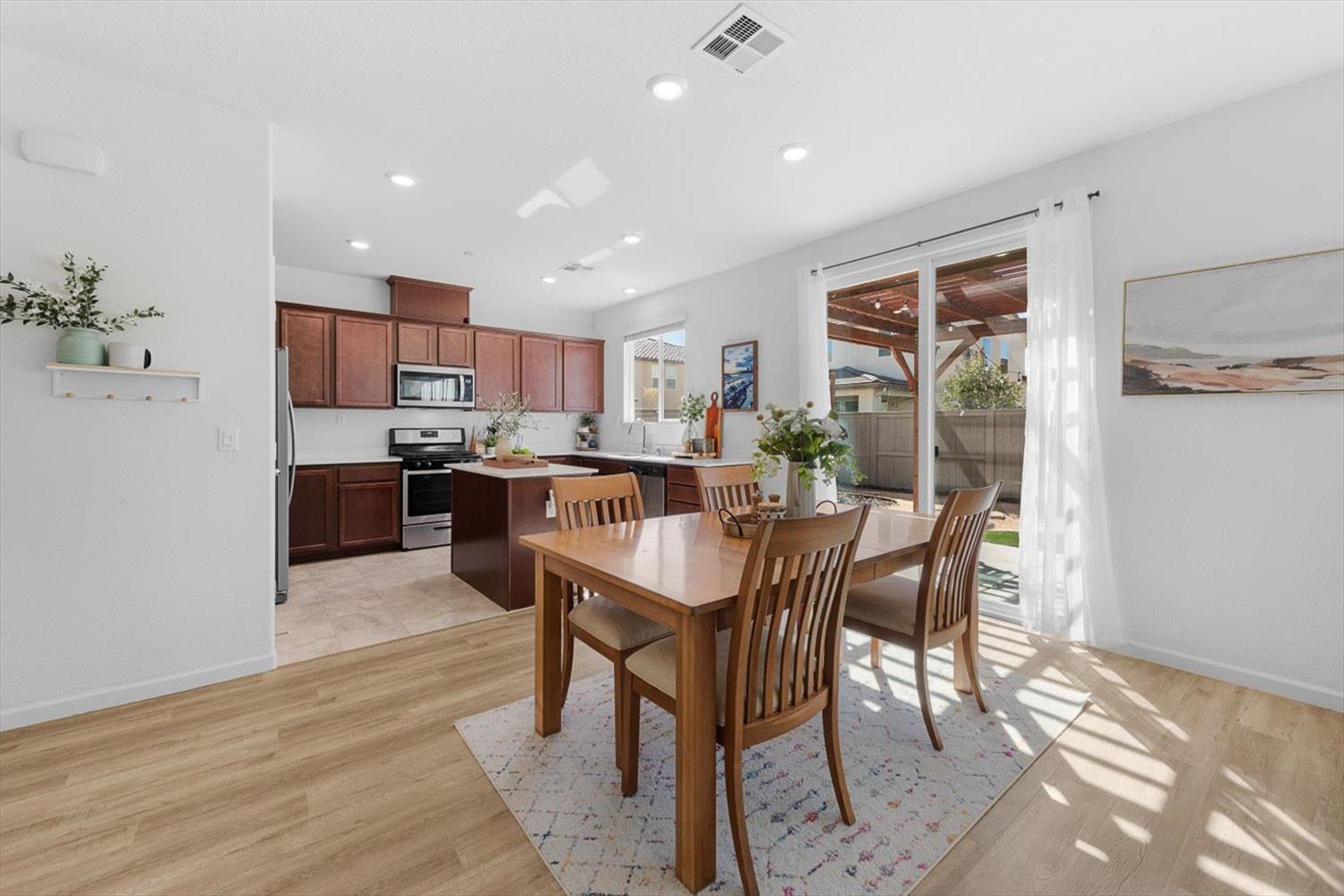 1422 Harry Lorenzo Ave