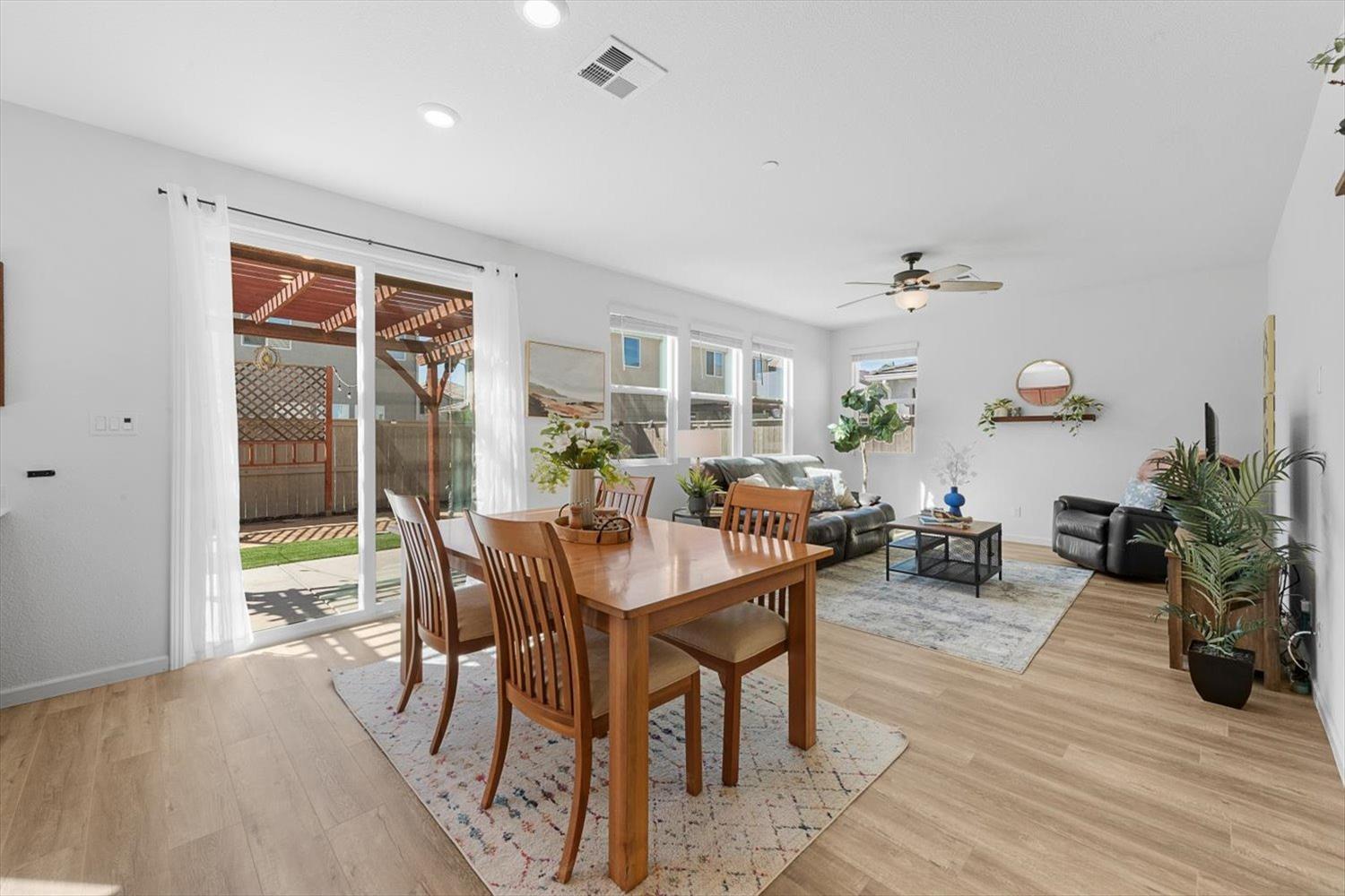 1422 Harry Lorenzo Ave