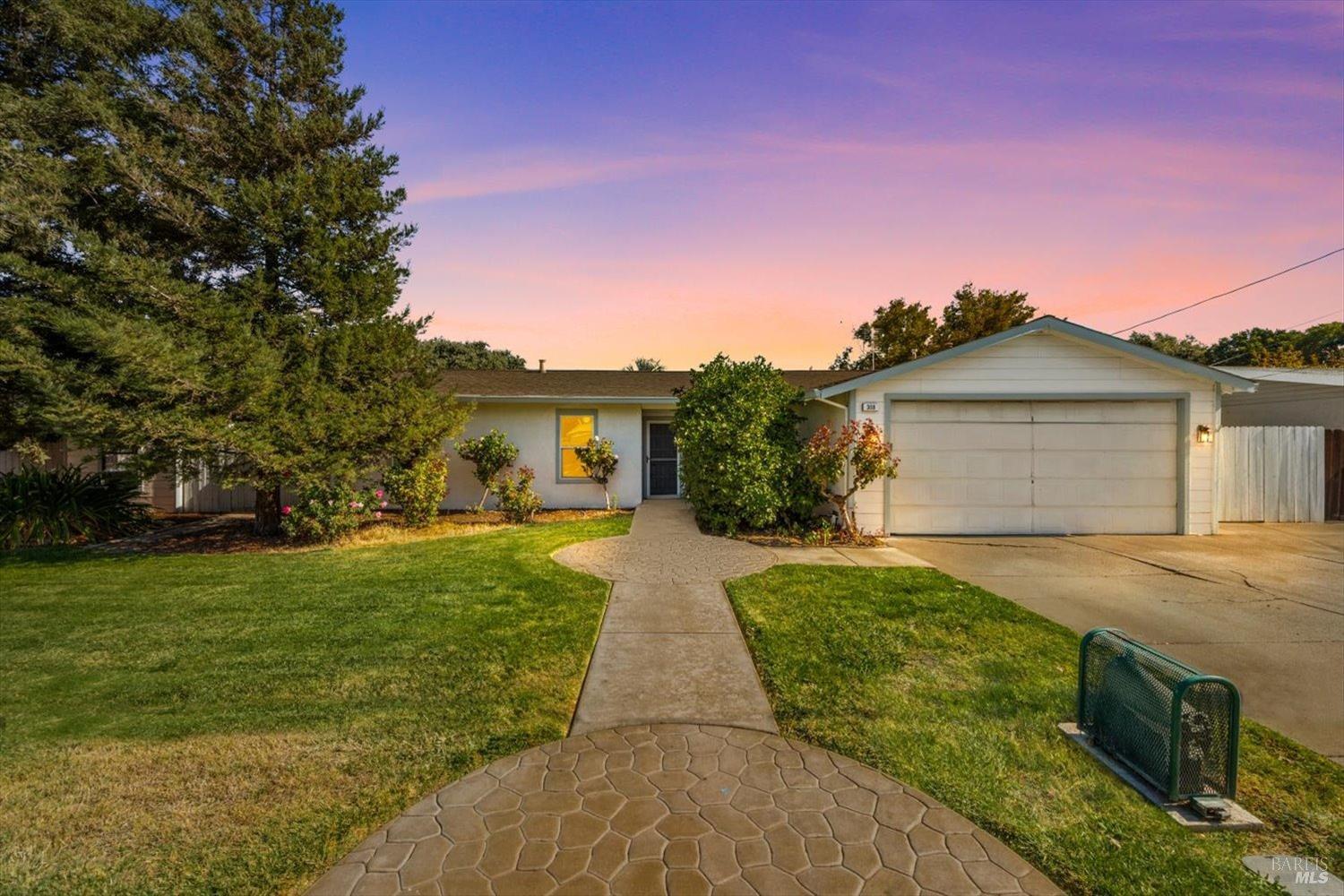 308 Hamilton Dr