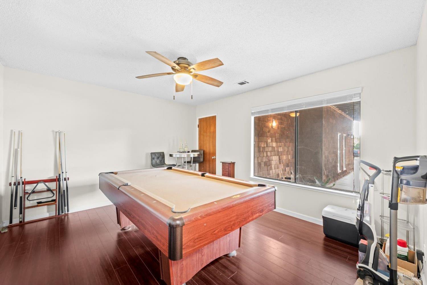 320 Serrano Ct