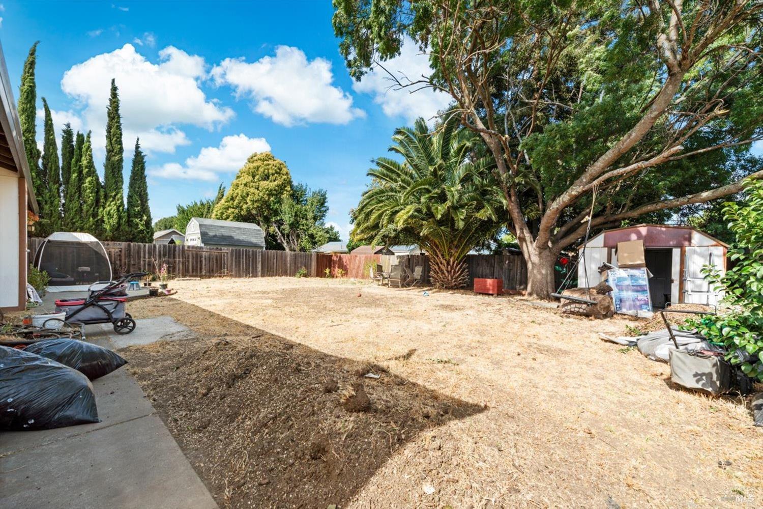 320 Serrano Ct