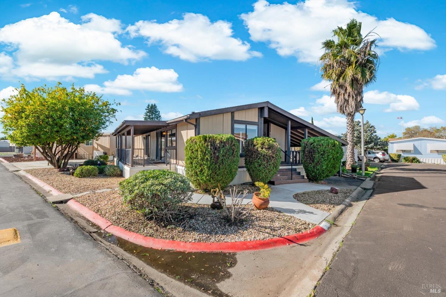 76 Lemon Tree Circle