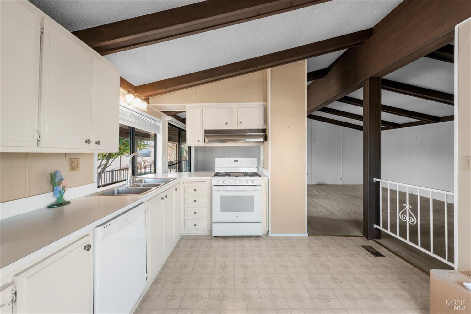 76 Lemon Tree Circle