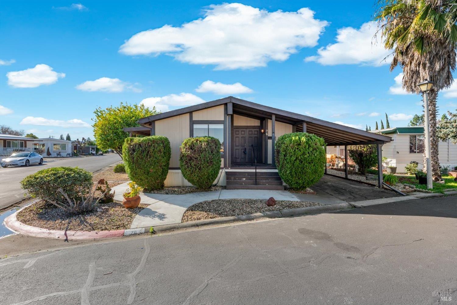 76 Lemon Tree Circle