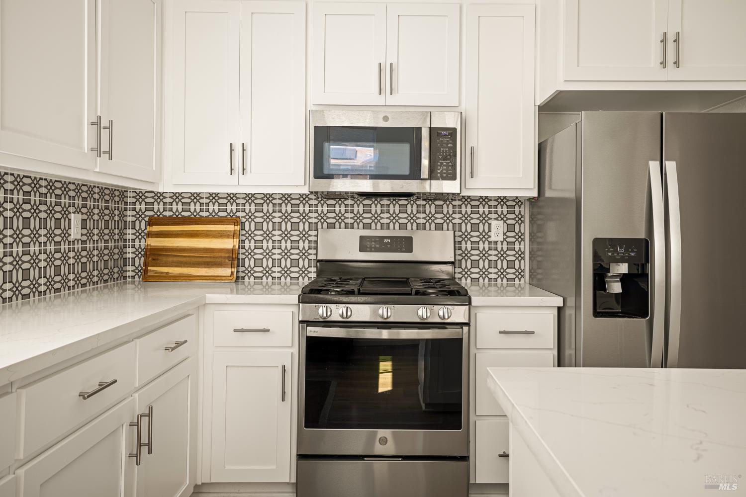 938 Fruit Stand Circle