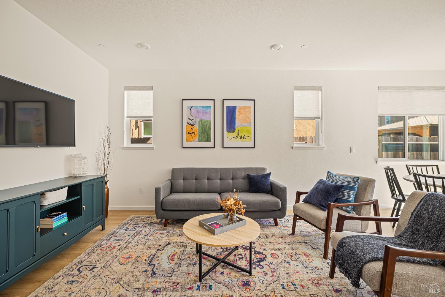 938 Fruit Stand Circle