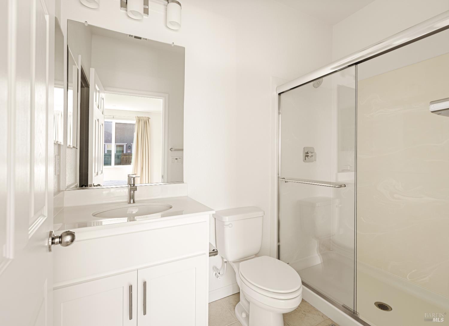 938 Fruit Stand Circle